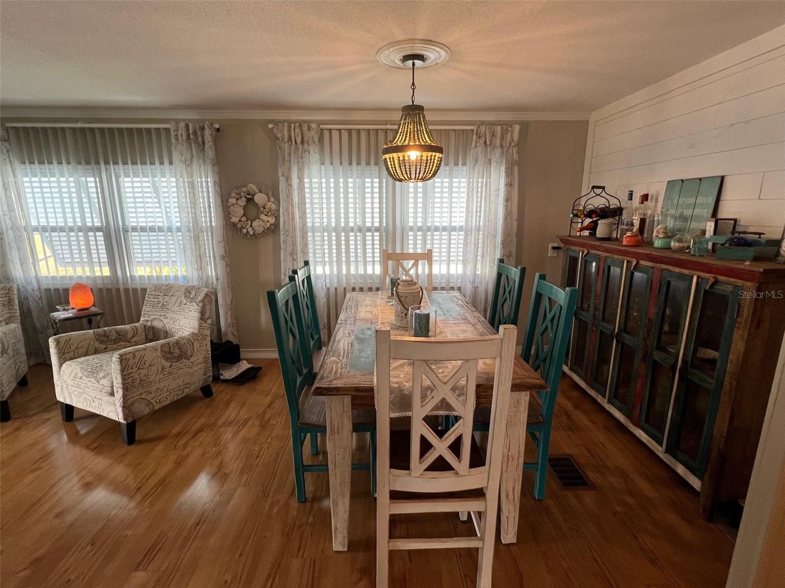 40 SABAL PALM DR, LARGO, FL, 33770