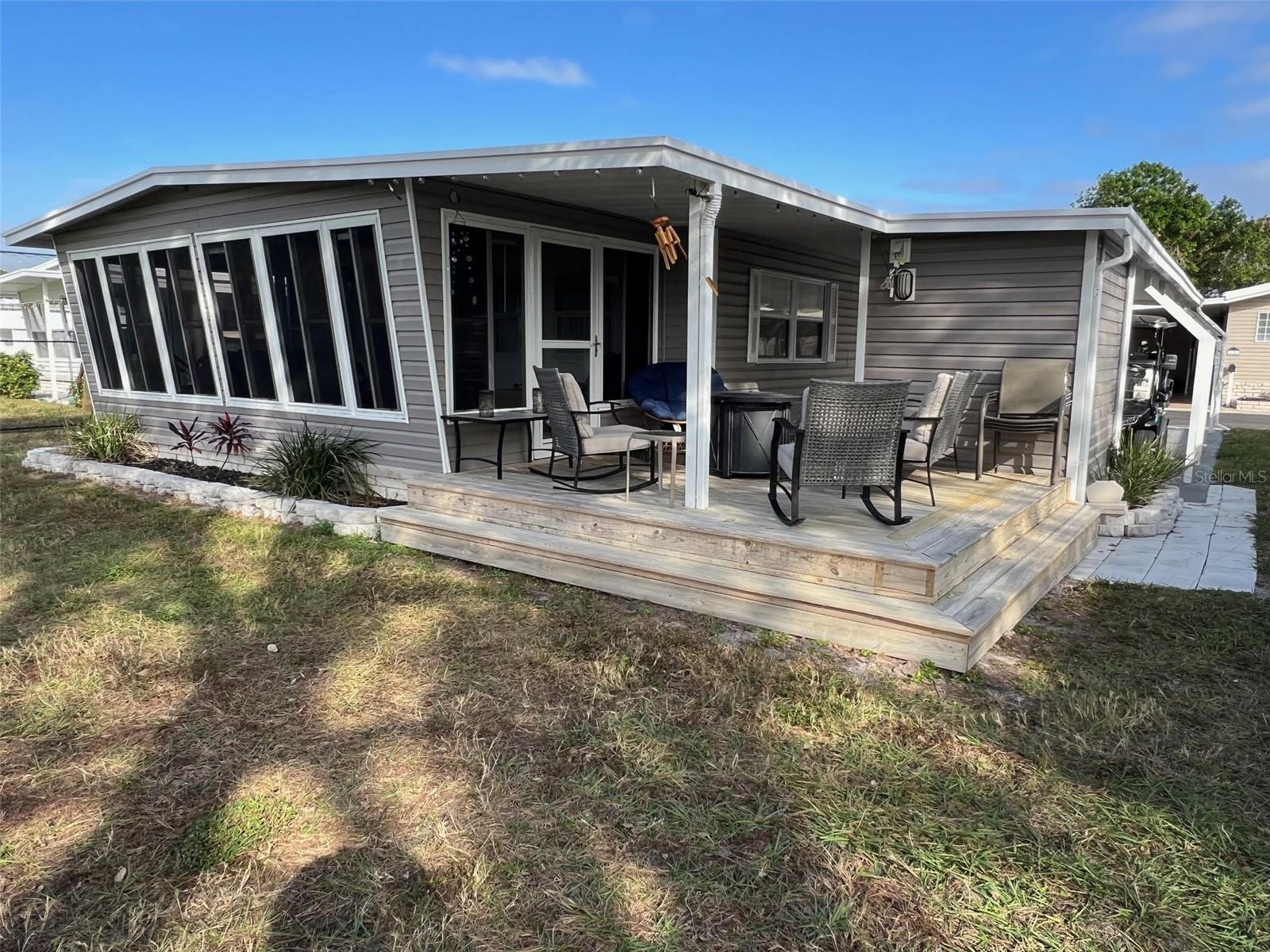 40 SABAL PALM DR, LARGO, FL, 33770