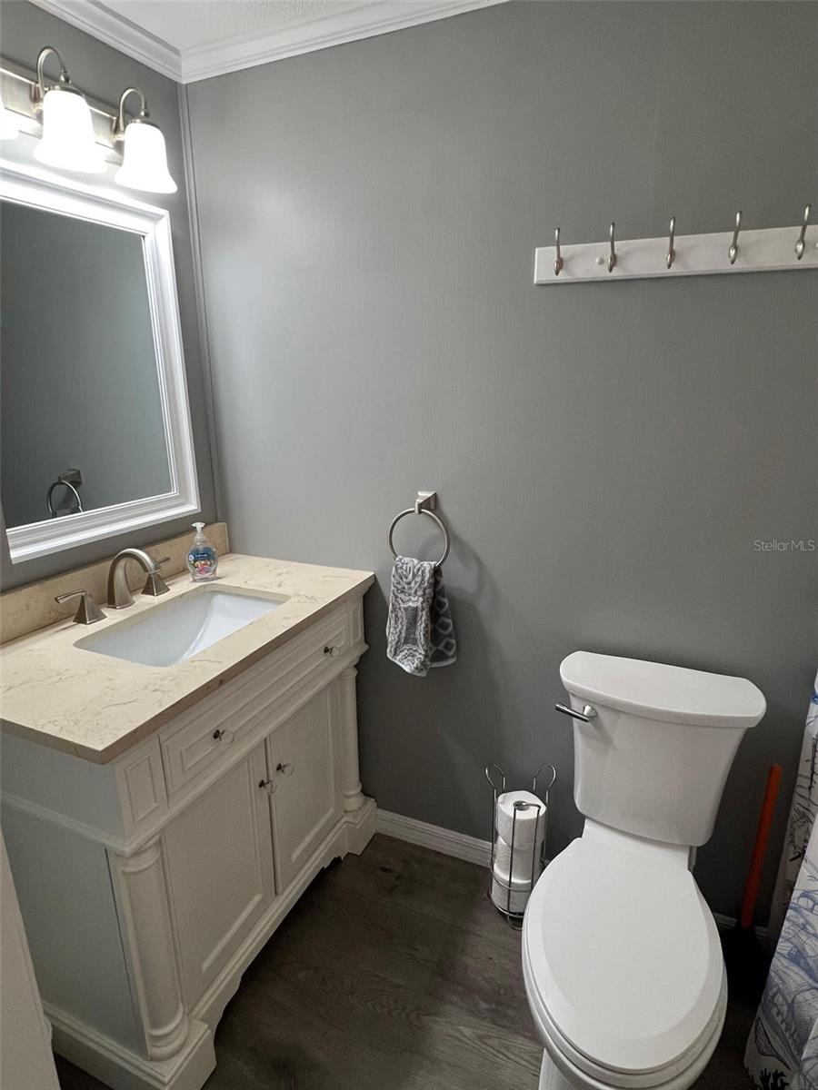 40 SABAL PALM DR, LARGO, FL, 33770