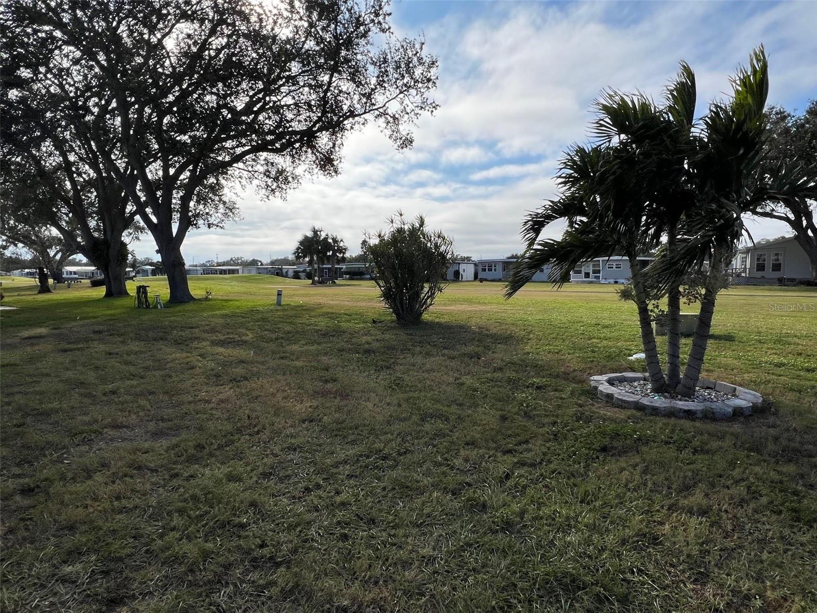 40 SABAL PALM DR, LARGO, FL, 33770