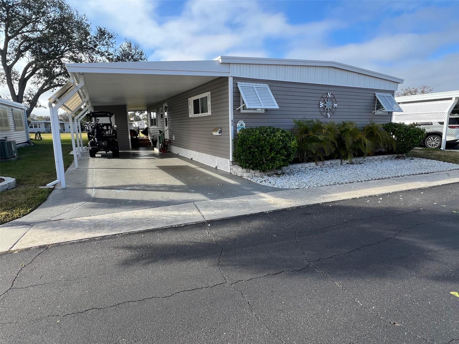 40 SABAL PALM DR, LARGO, FL, 33770