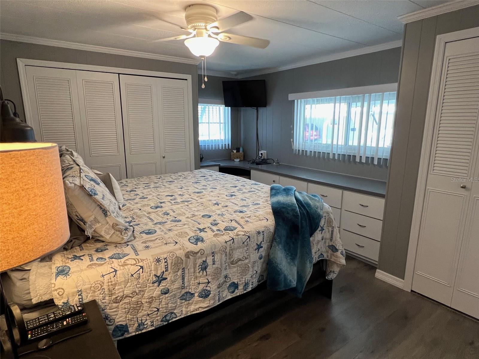 40 SABAL PALM DR, LARGO, FL, 33770