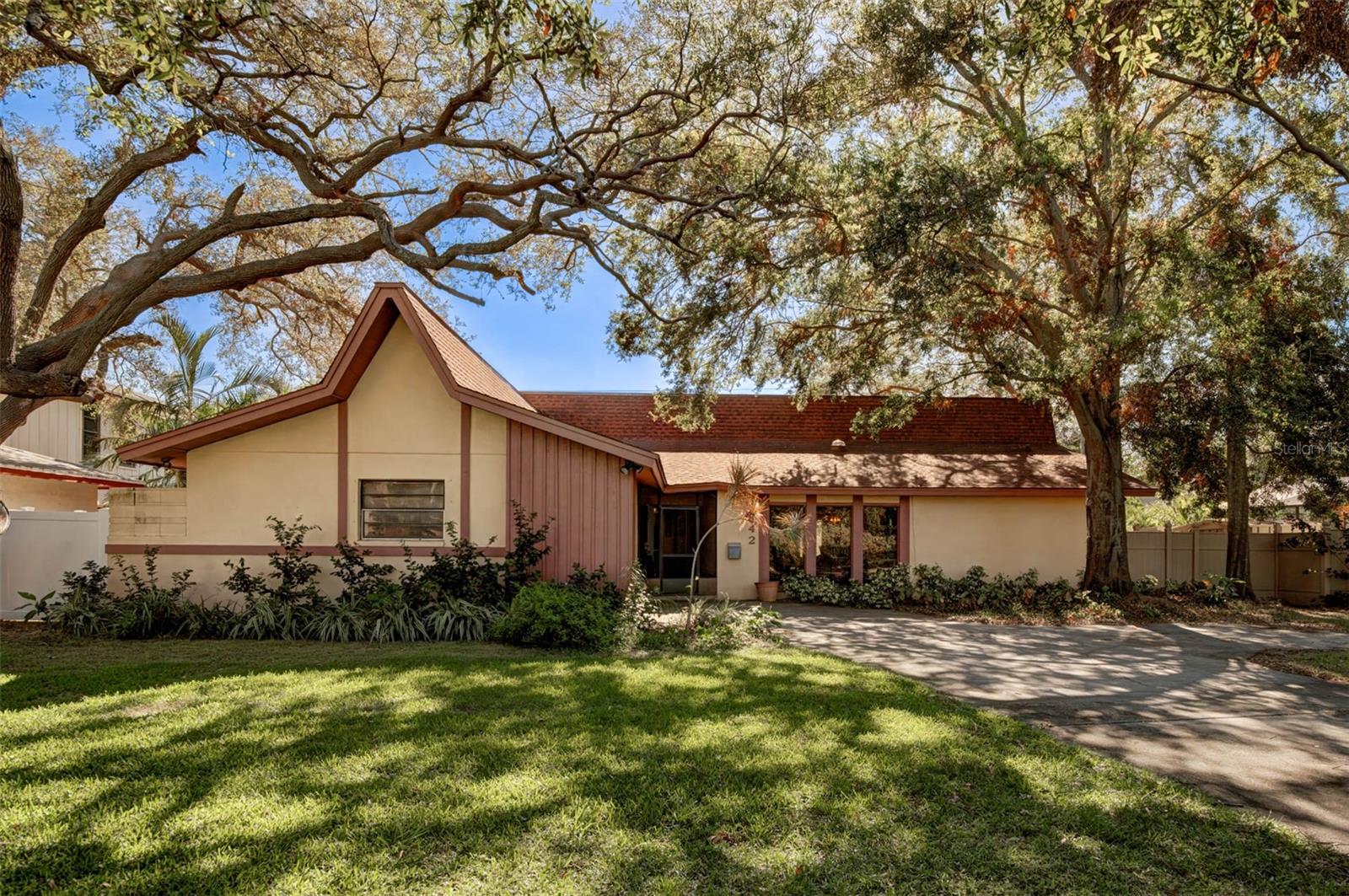 1942 PINELLAS POINT DR S, ST PETERSBURG, FL, 33712