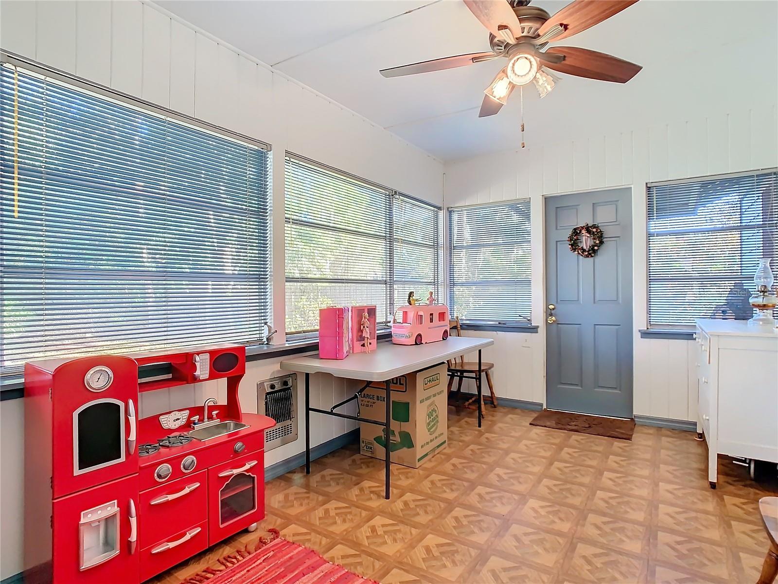 410 N THORPE AVE, ORANGE CITY, FL, 32763