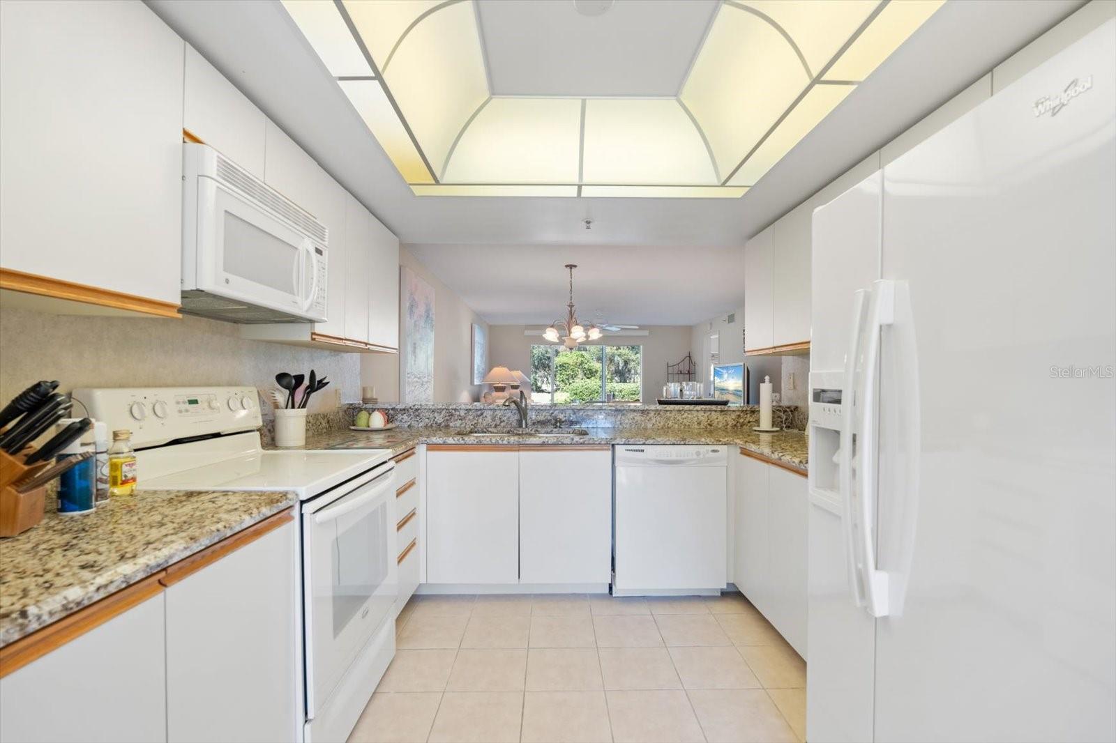 6713 STONE RIVER RD #104, BRADENTON, FL, 34203