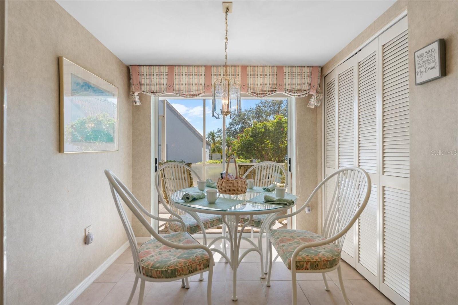 6713 STONE RIVER RD #104, BRADENTON, FL, 34203