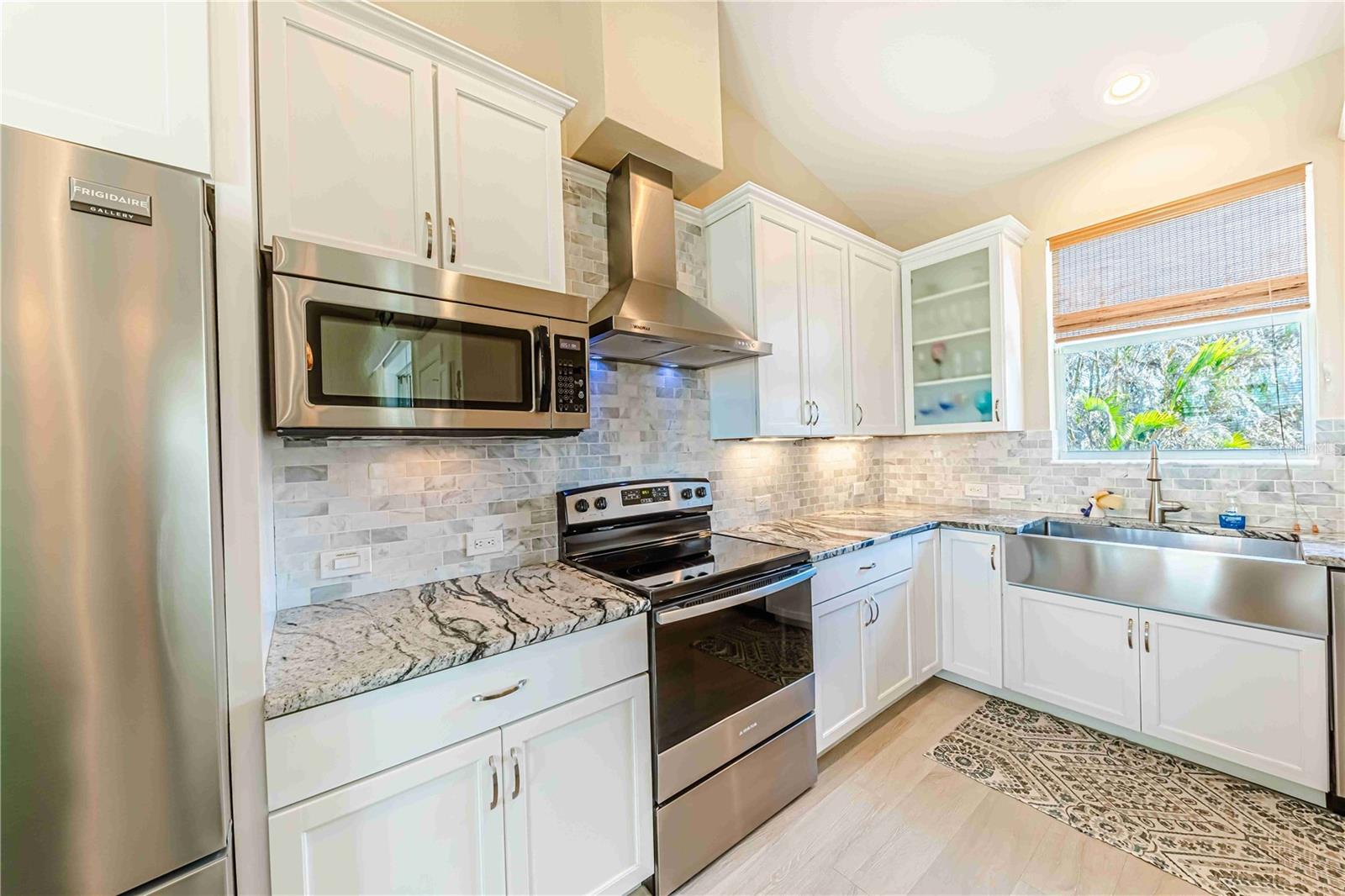 13104 VIA CASSIA, PLACIDA, FL, 33946