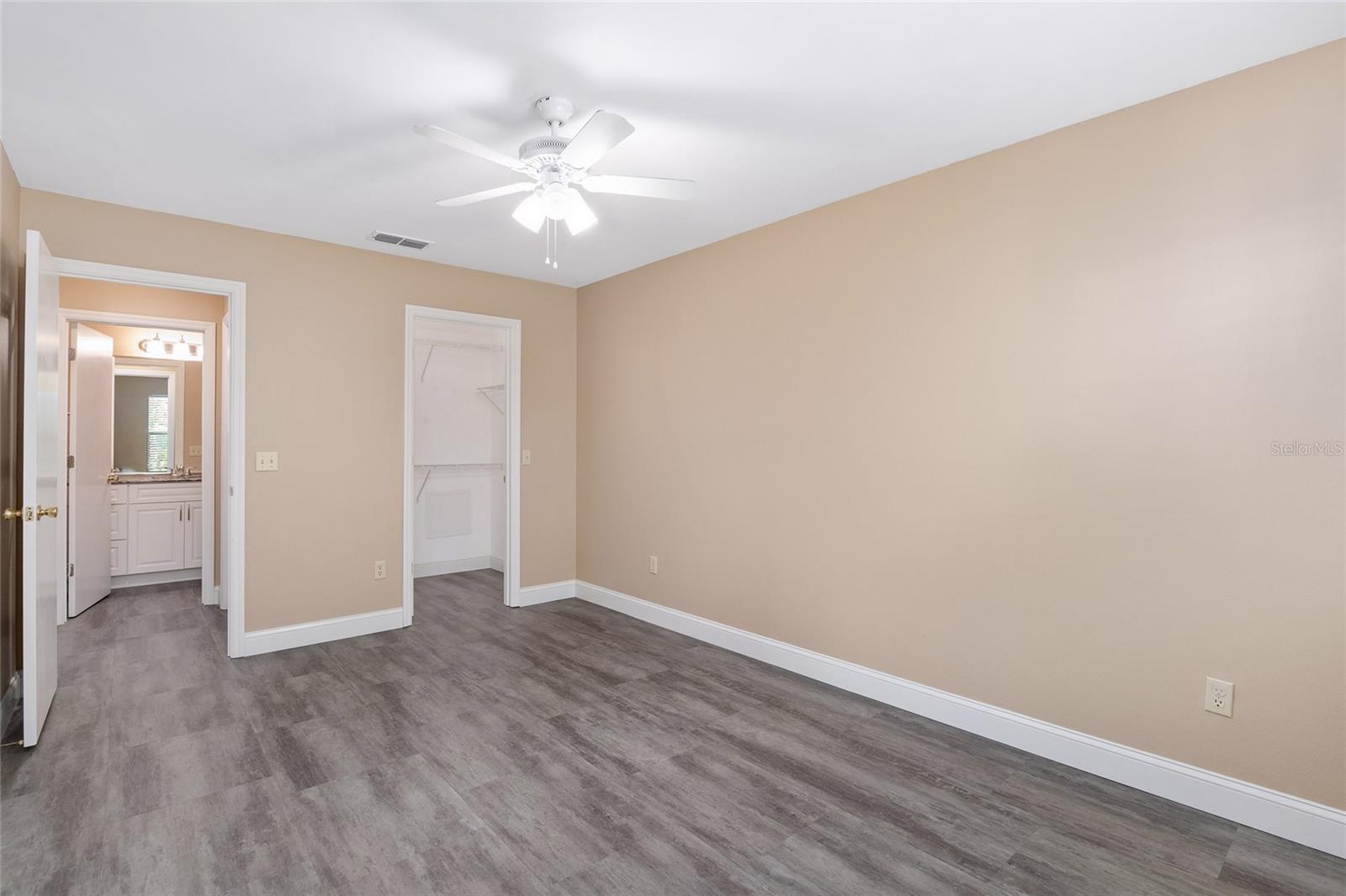 647 SAN PEDRO DR, THE VILLAGES, FL, 32159