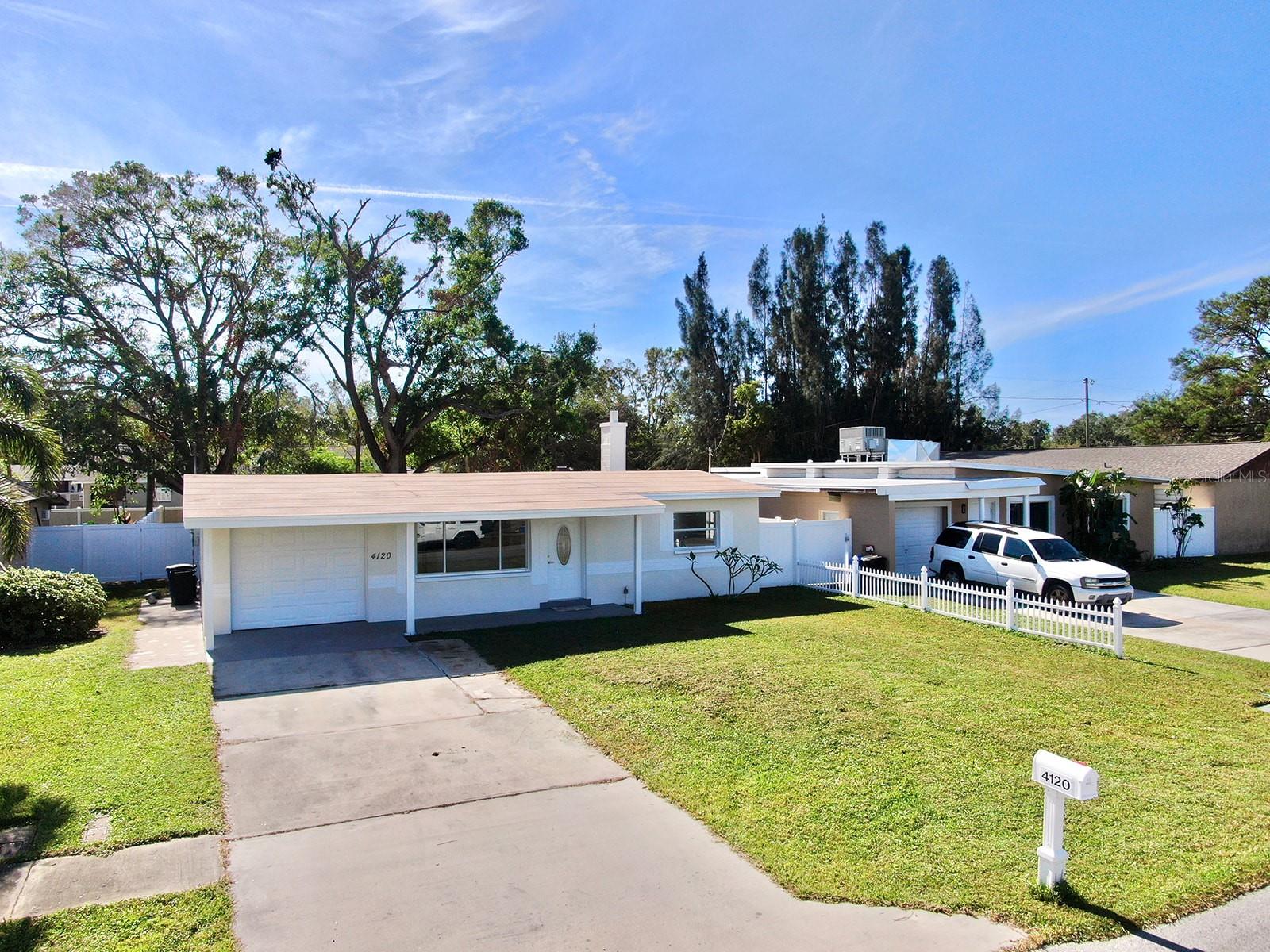 4120 82ND AVE N, PINELLAS PARK, FL, 33781