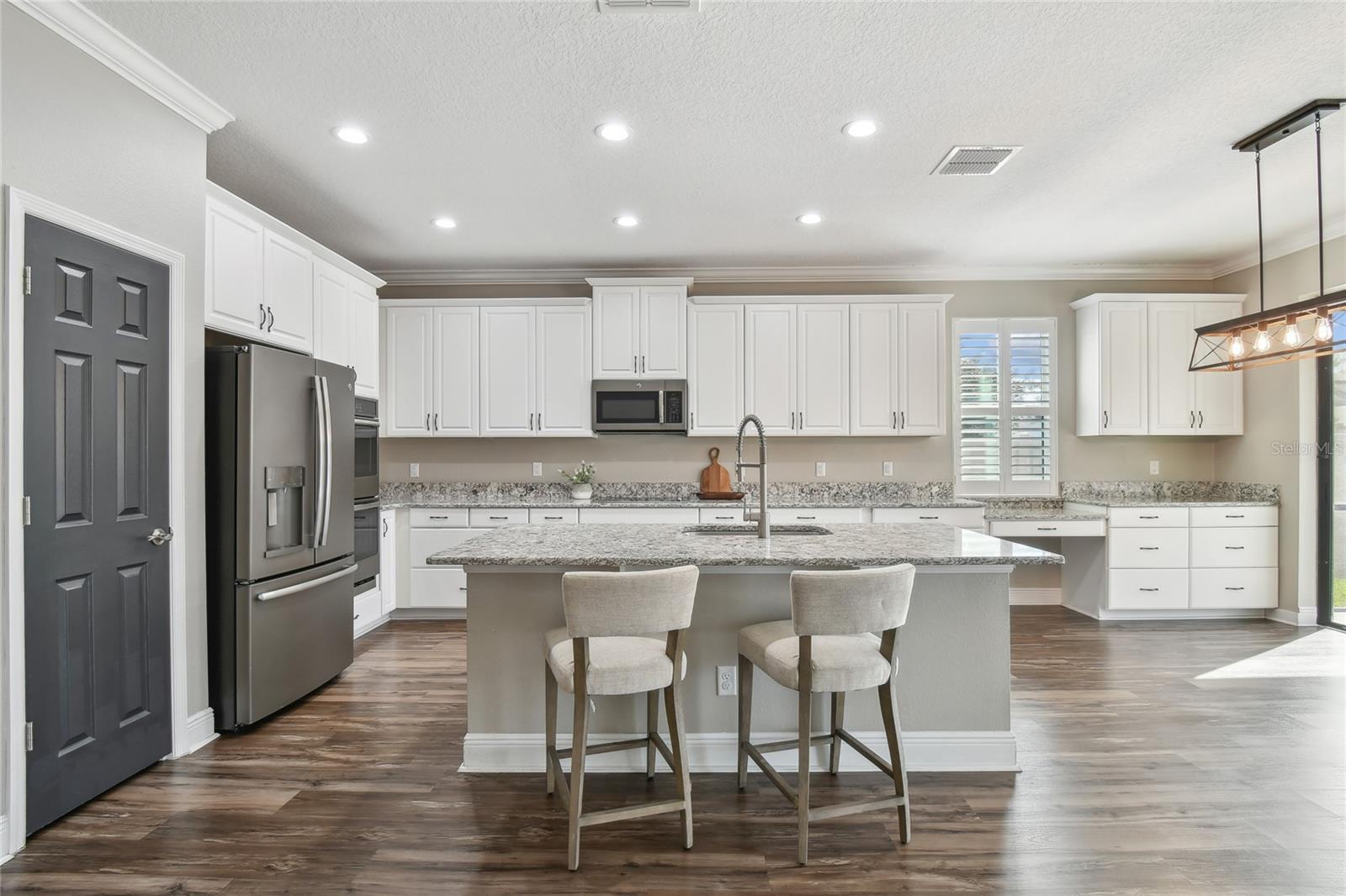 21752 BRISKE MORNING AVE, LAND O LAKES, FL, 34637