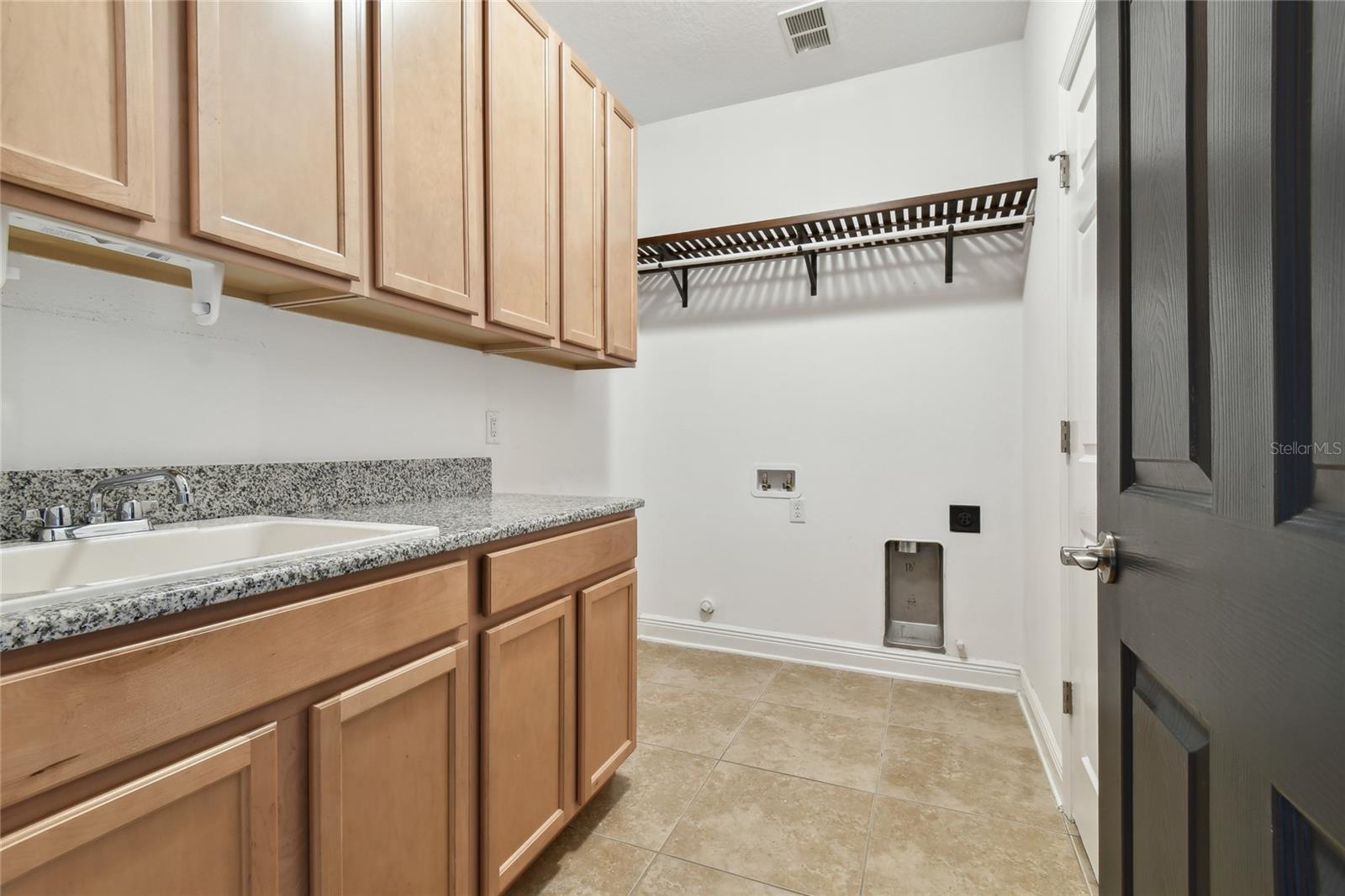 21752 BRISKE MORNING AVE, LAND O LAKES, FL, 34637