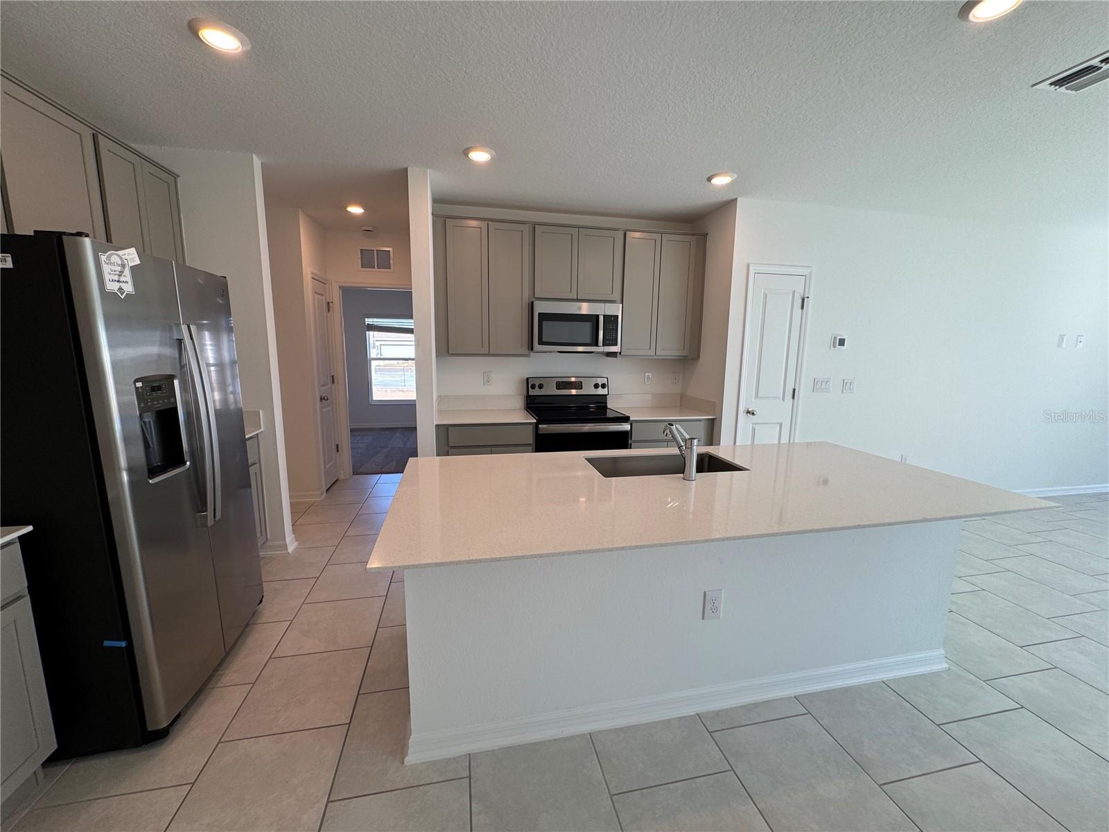 669 BELL PRAIRIE CIR, LAKE WALES, FL, 33859
