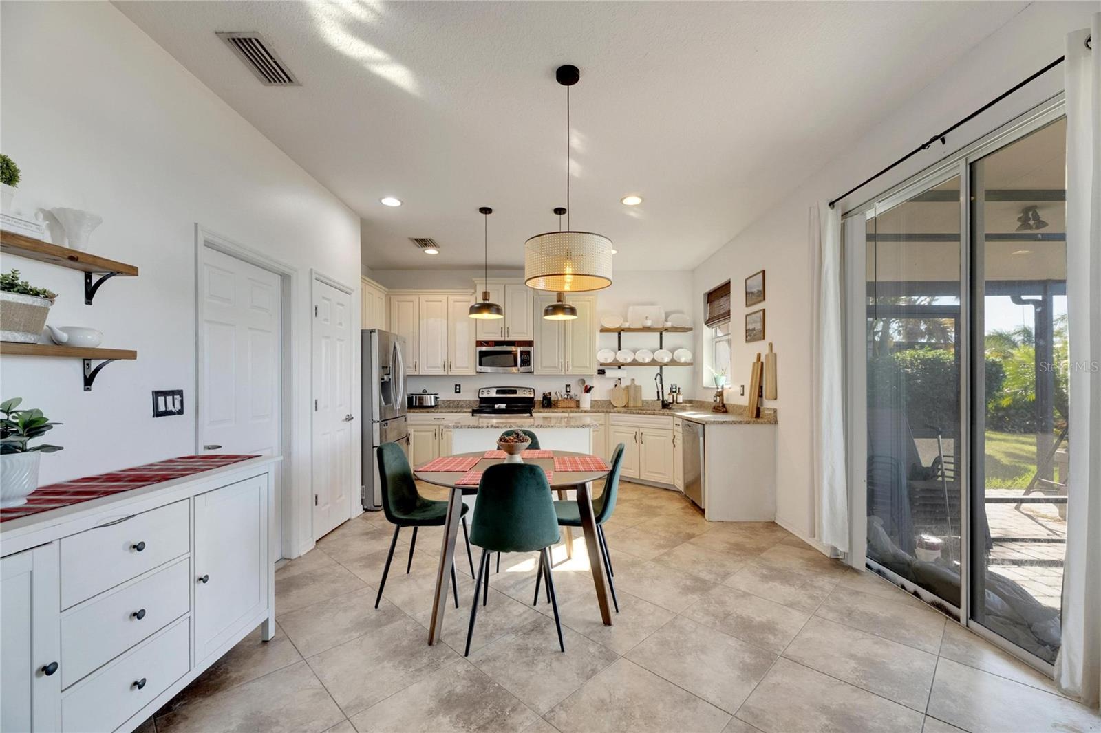 708 FERN LEAF DR, RUSKIN, FL, 33570