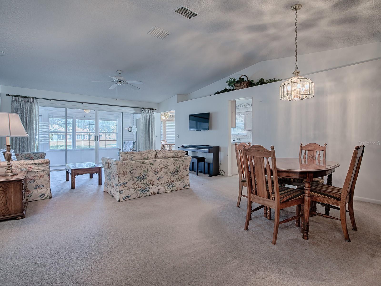32619 OAK PARK DR, LEESBURG, FL, 34748