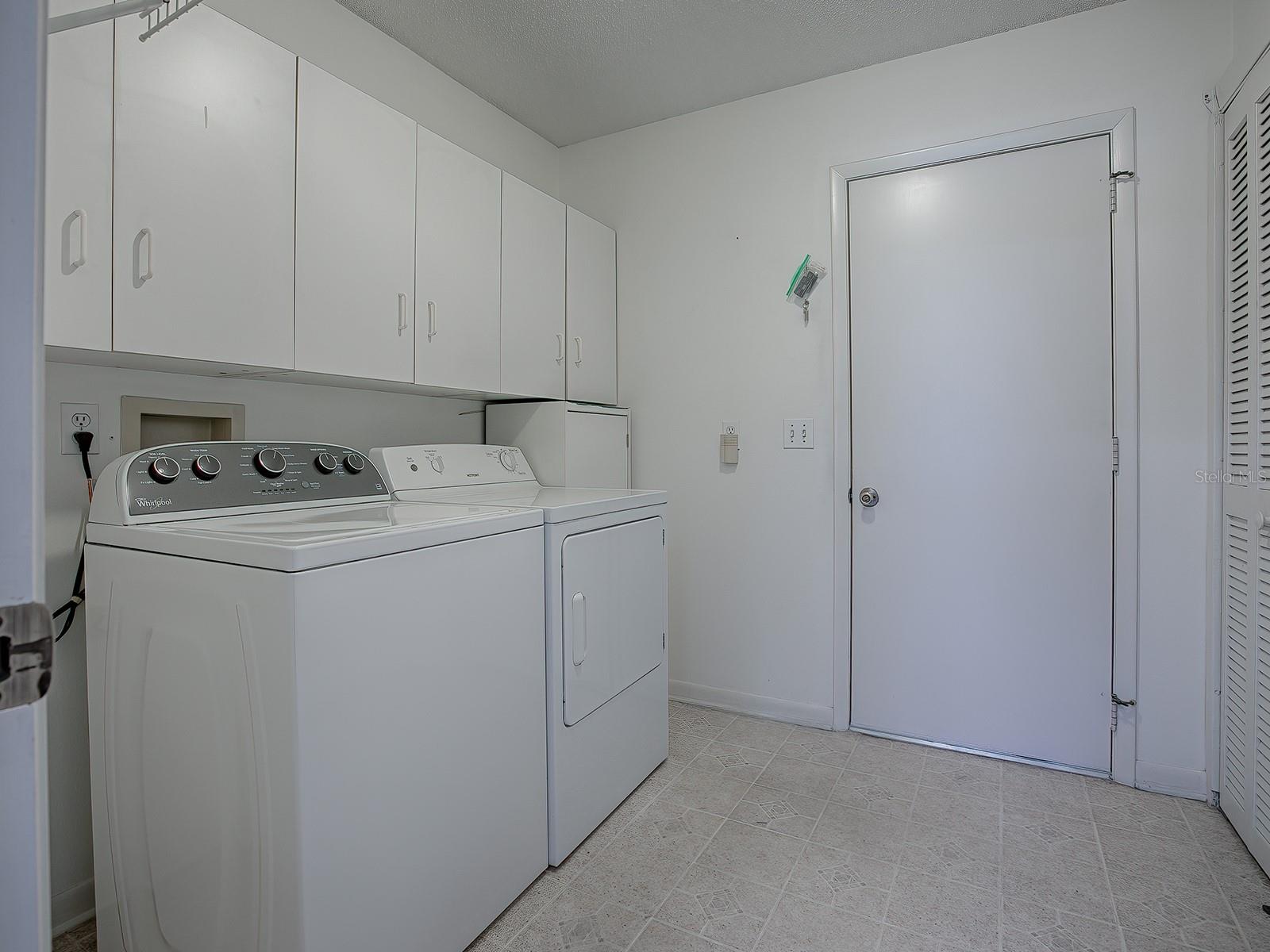 32619 OAK PARK DR, LEESBURG, FL, 34748
