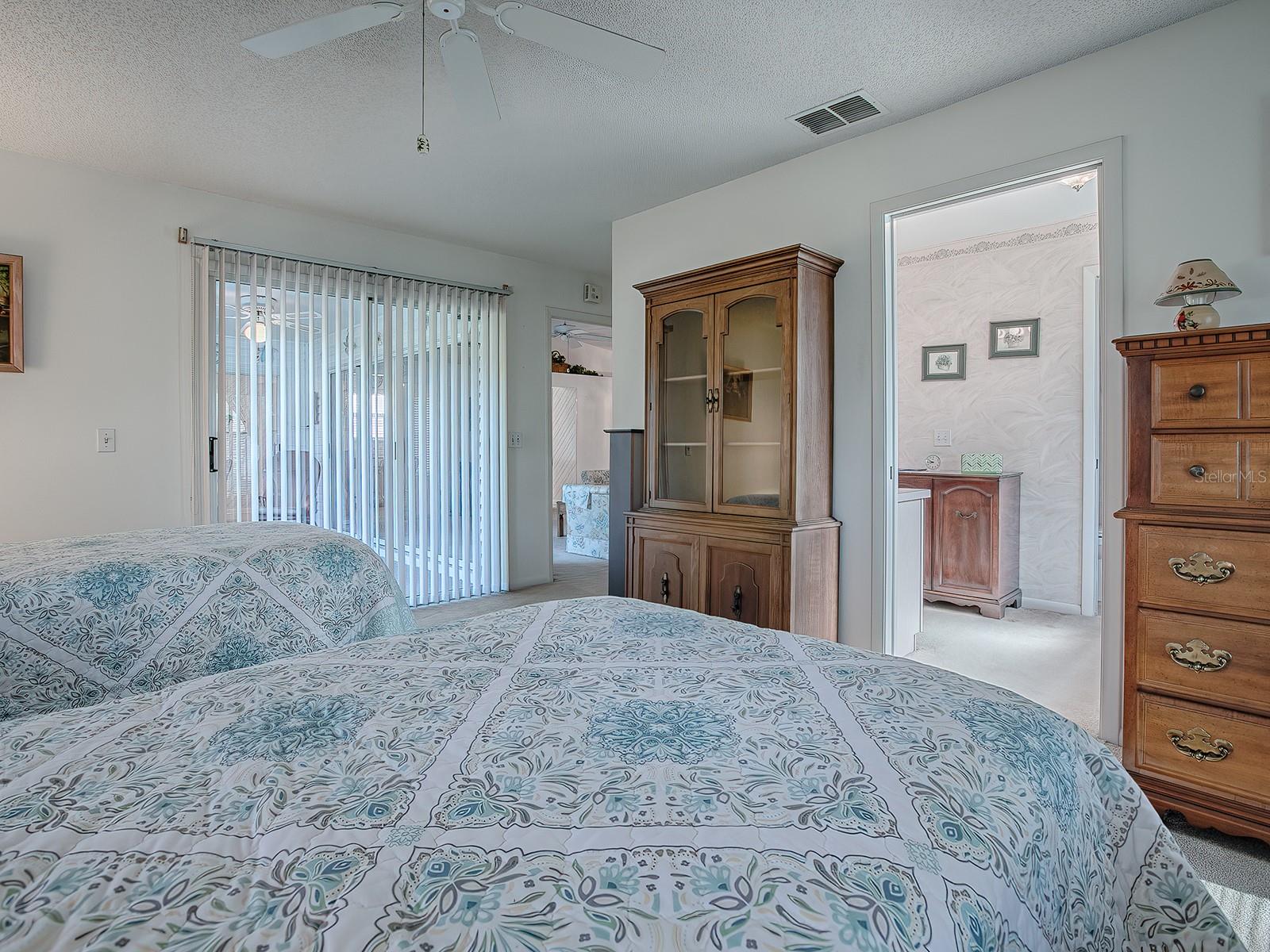 32619 OAK PARK DR, LEESBURG, FL, 34748