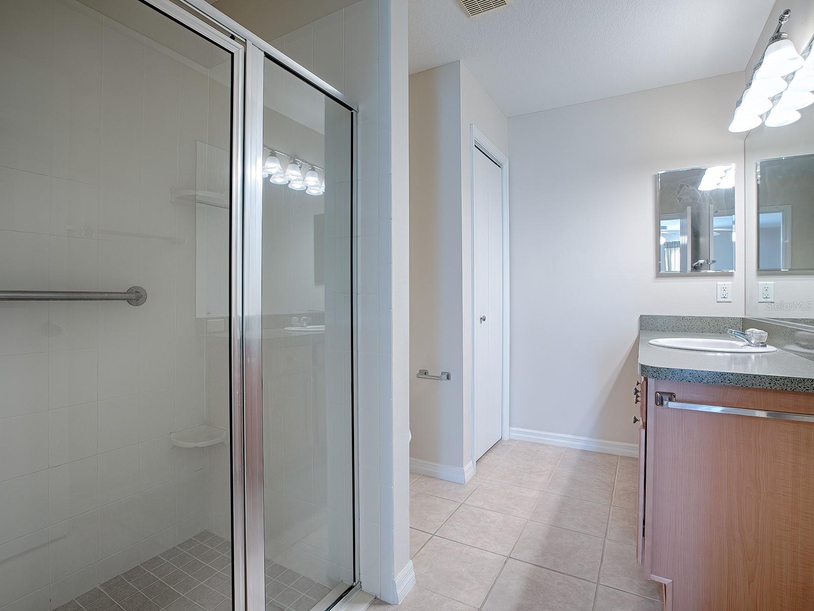 941 EASTMONT CT, THE VILLAGES, FL, 32162