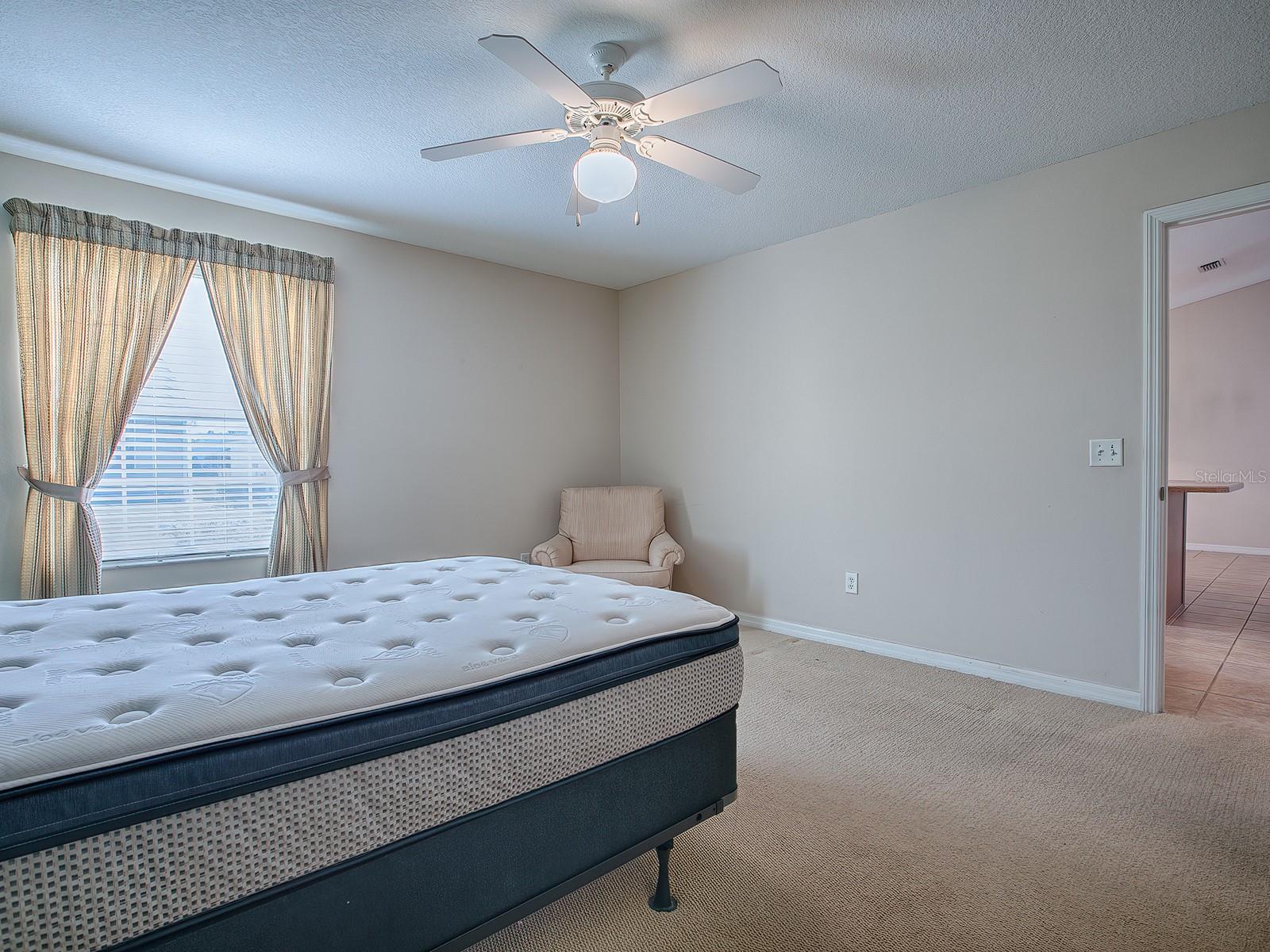 941 EASTMONT CT, THE VILLAGES, FL, 32162