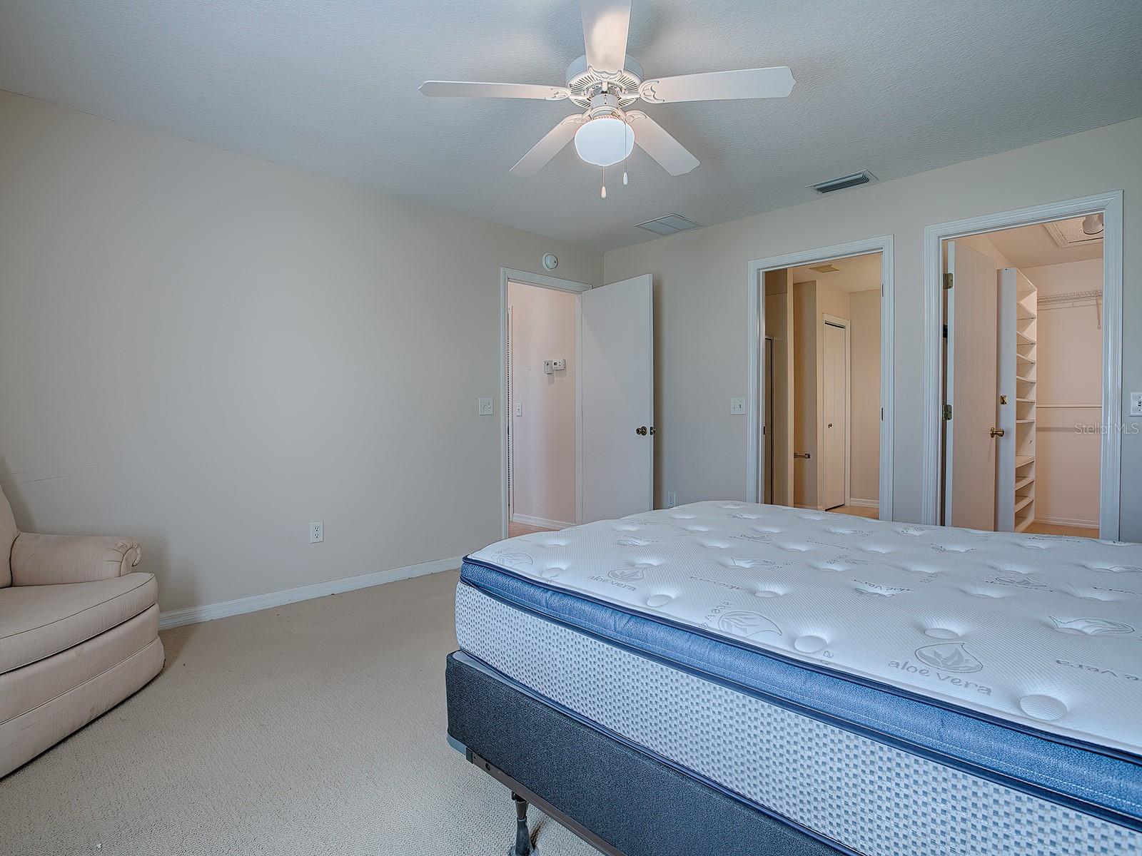 941 EASTMONT CT, THE VILLAGES, FL, 32162