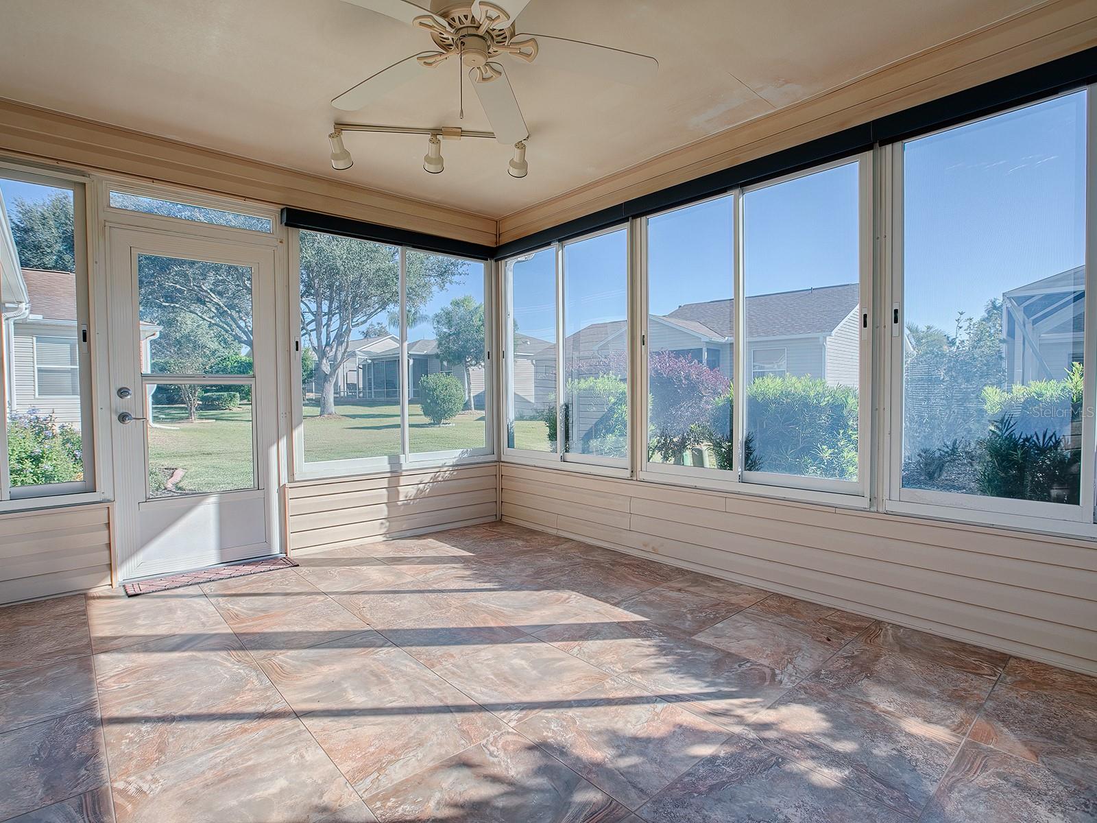 941 EASTMONT CT, THE VILLAGES, FL, 32162