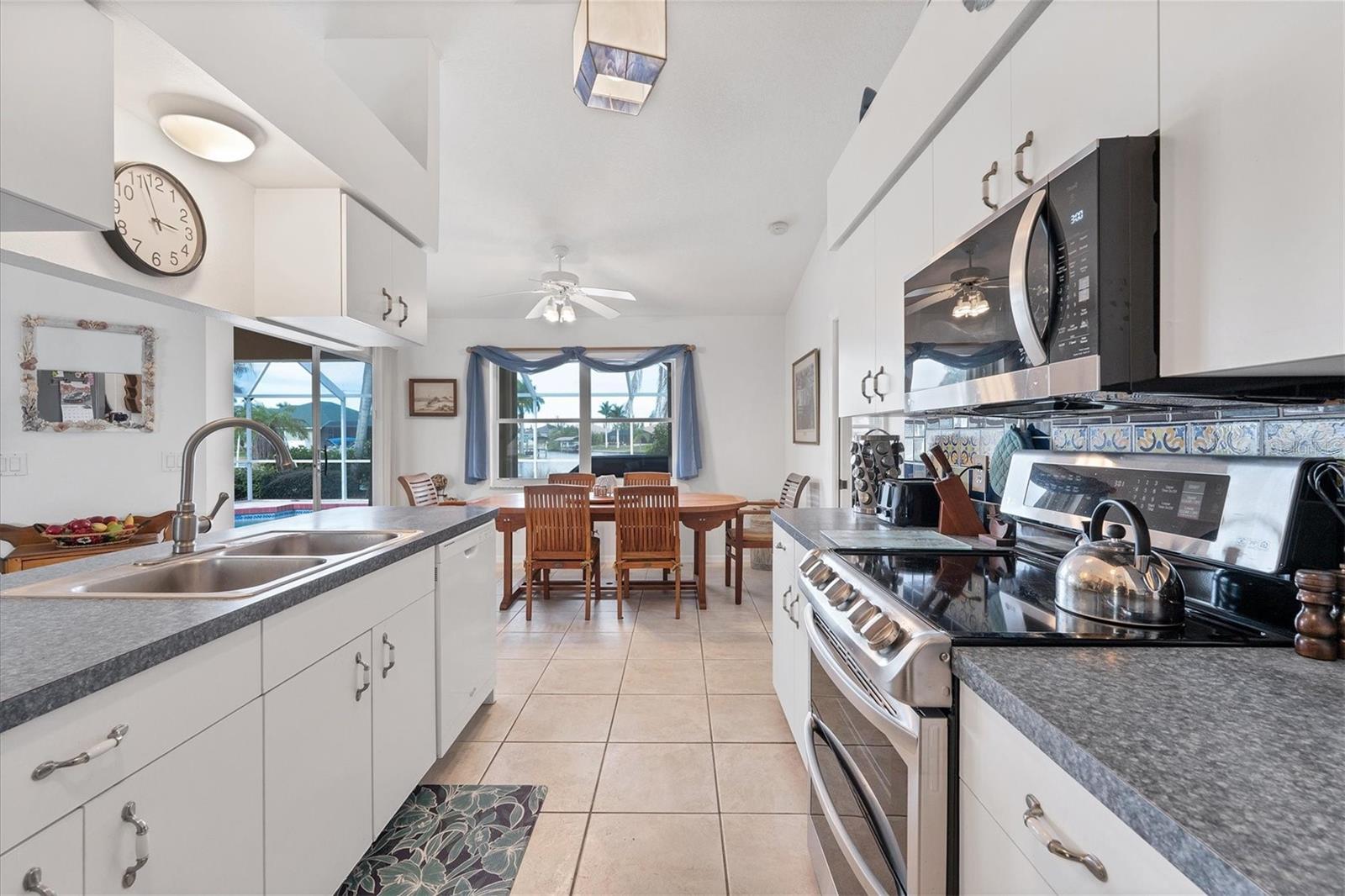 15500 LONGVIEW RD, PORT CHARLOTTE, FL, 33981