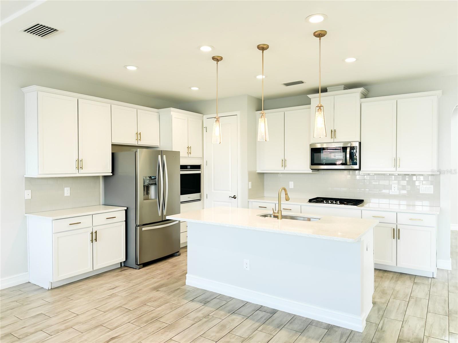 4823 TRAMANTO LN, WESLEY CHAPEL, FL, 33543