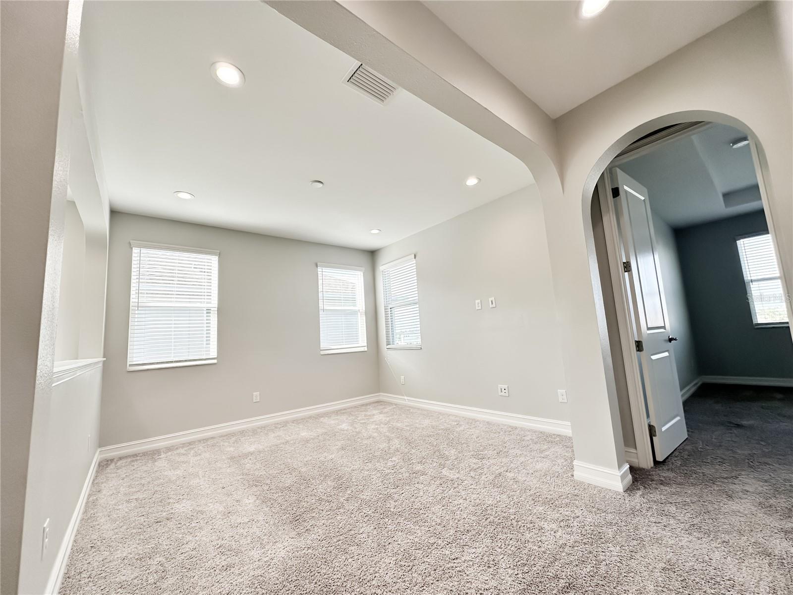 4823 TRAMANTO LN, WESLEY CHAPEL, FL, 33543