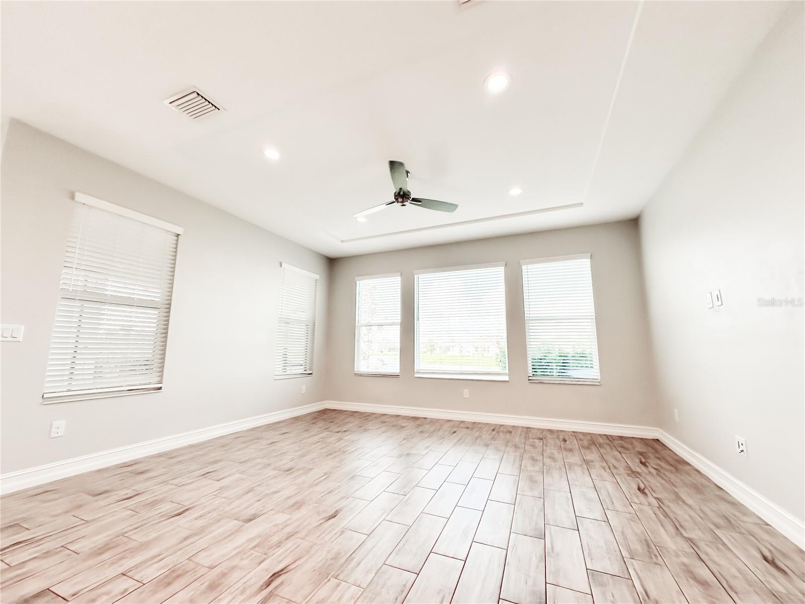 4823 TRAMANTO LN, WESLEY CHAPEL, FL, 33543