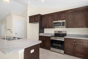 8233 N CREEK WAY, CITRUS SPRINGS, FL, 34434