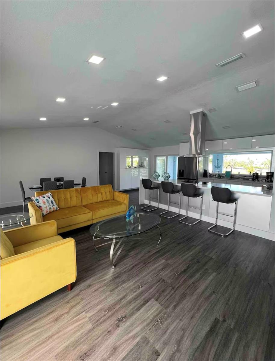 3004 BANYAN WAY, PUNTA GORDA, FL, 33950