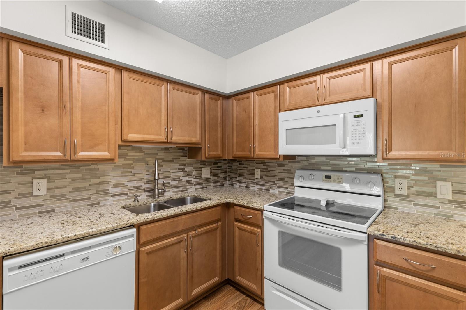 2262 SWEDISH DR #12, CLEARWATER, FL, 33763