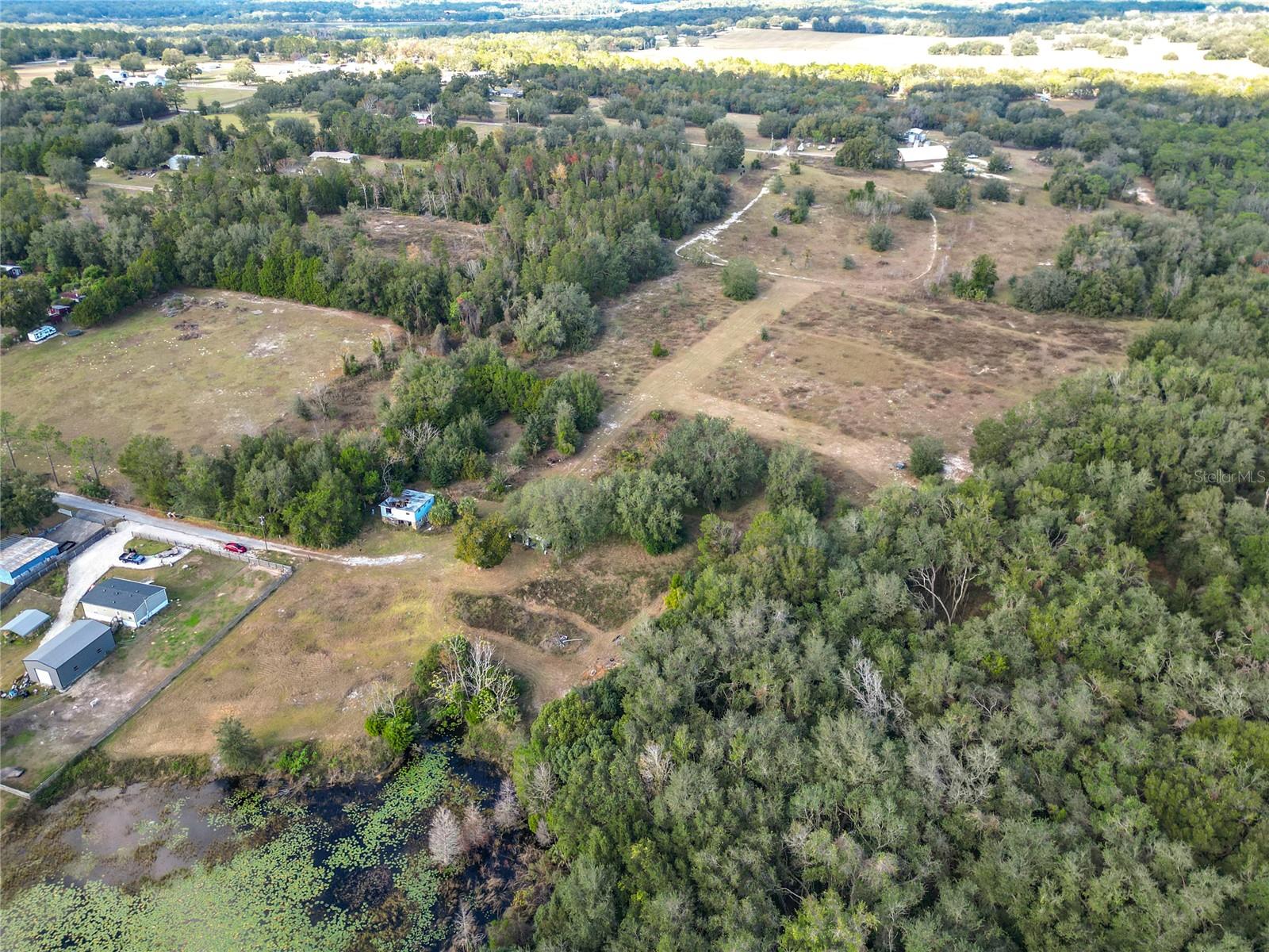 4235 DOVE VALLEY LN, LADY LAKE, FL, 32159