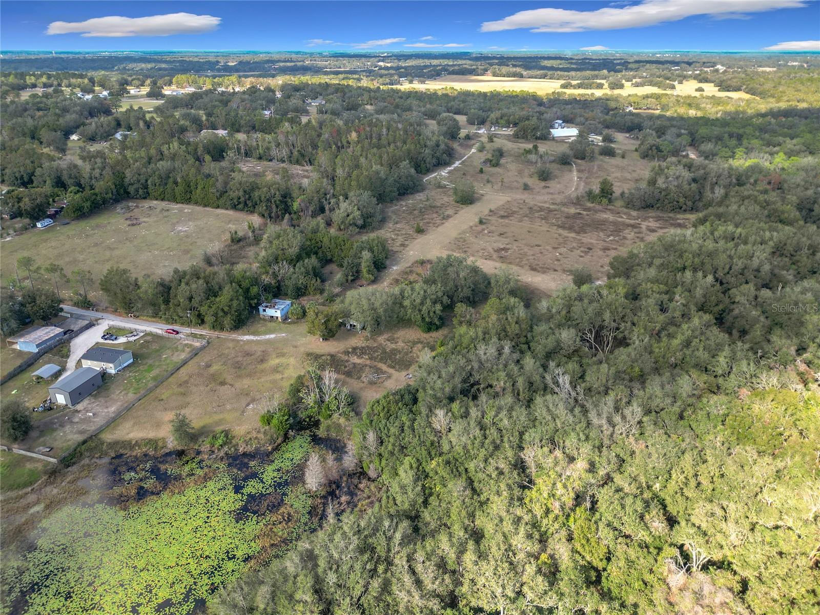 4235 DOVE VALLEY LN, LADY LAKE, FL, 32159