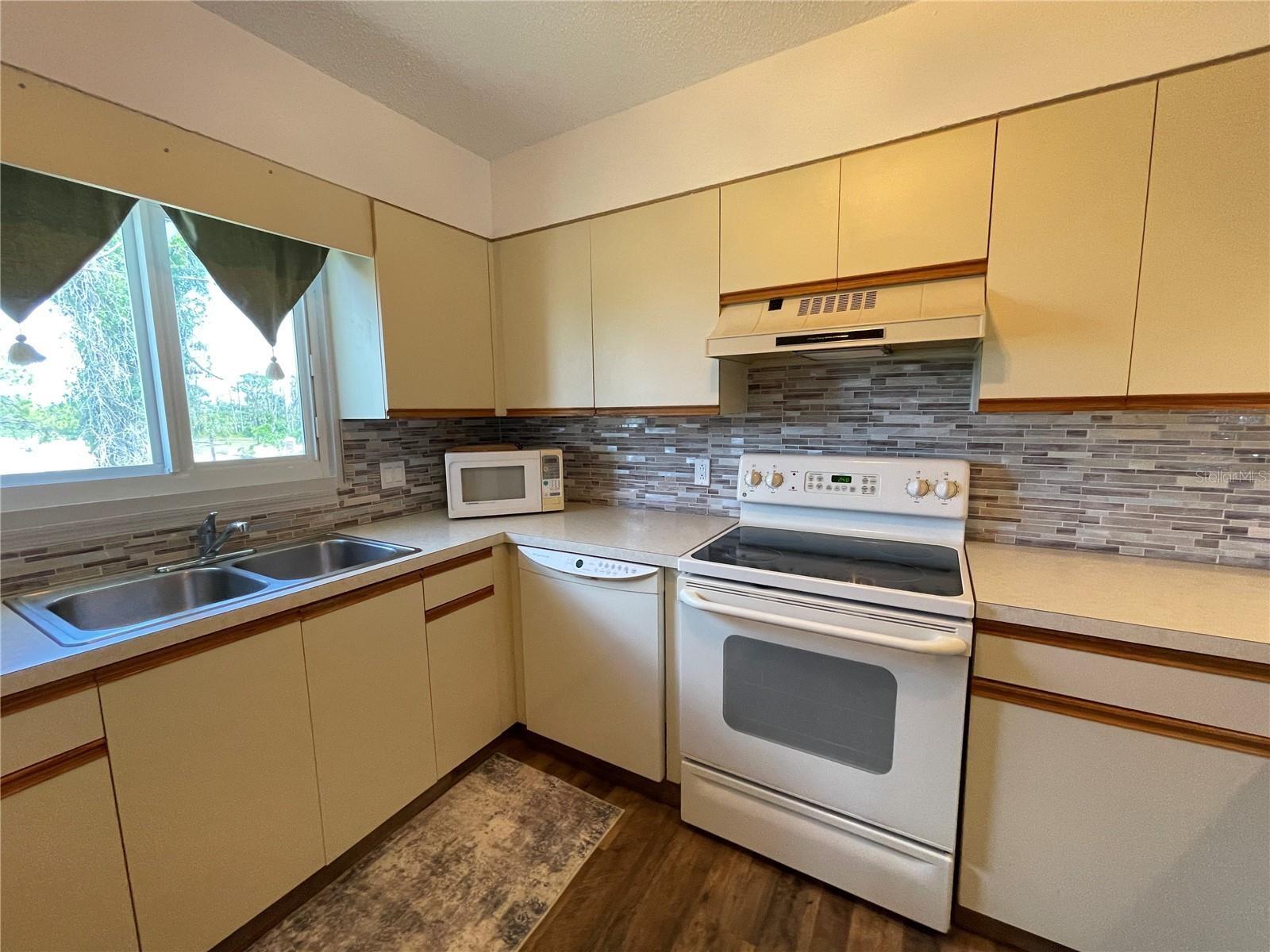 200 ROTONDA BLVD W #A4, ROTONDA WEST, FL, 33947