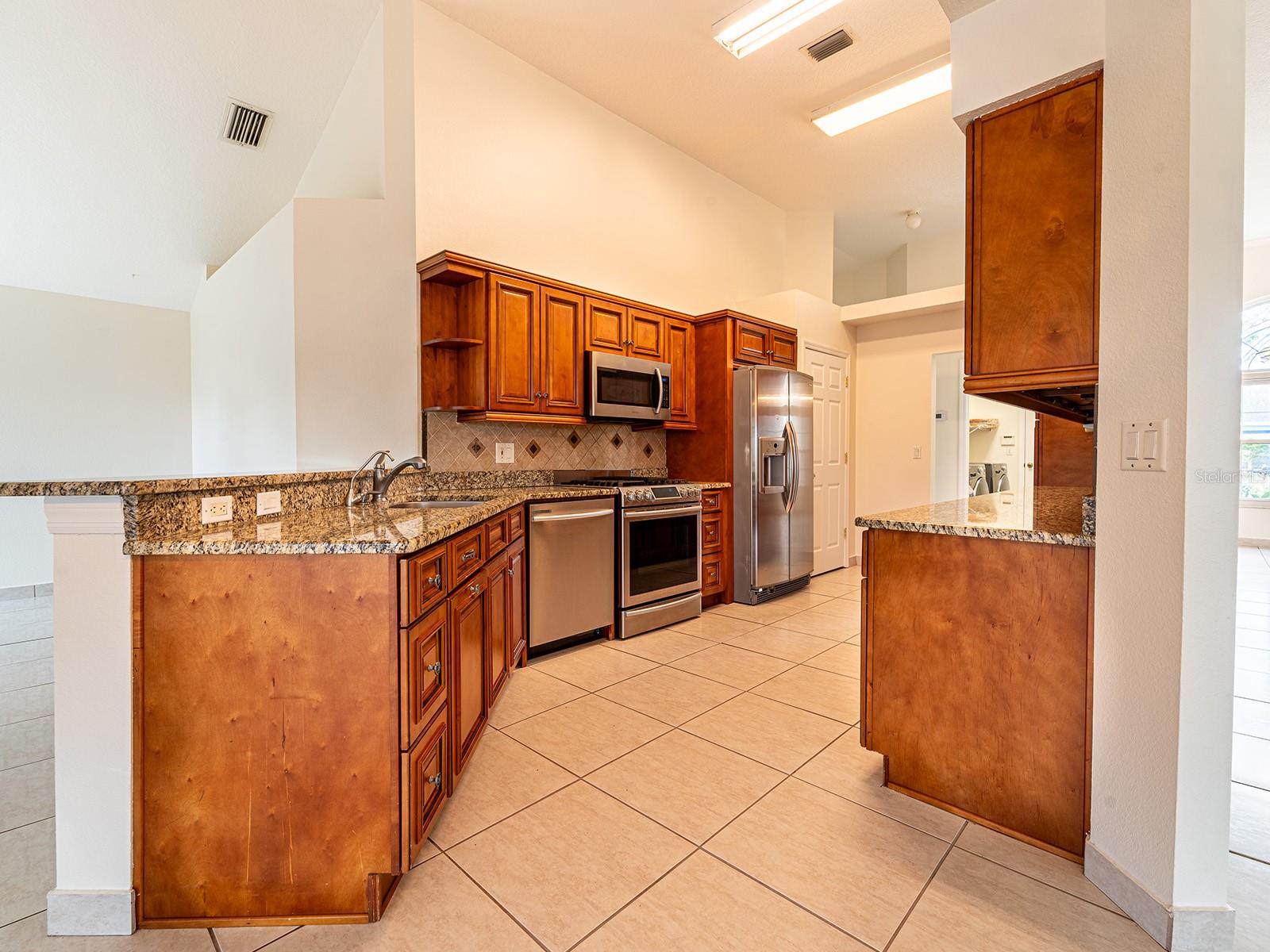 1515 LIONS CLUB DR, BRANDON, FL, 33511