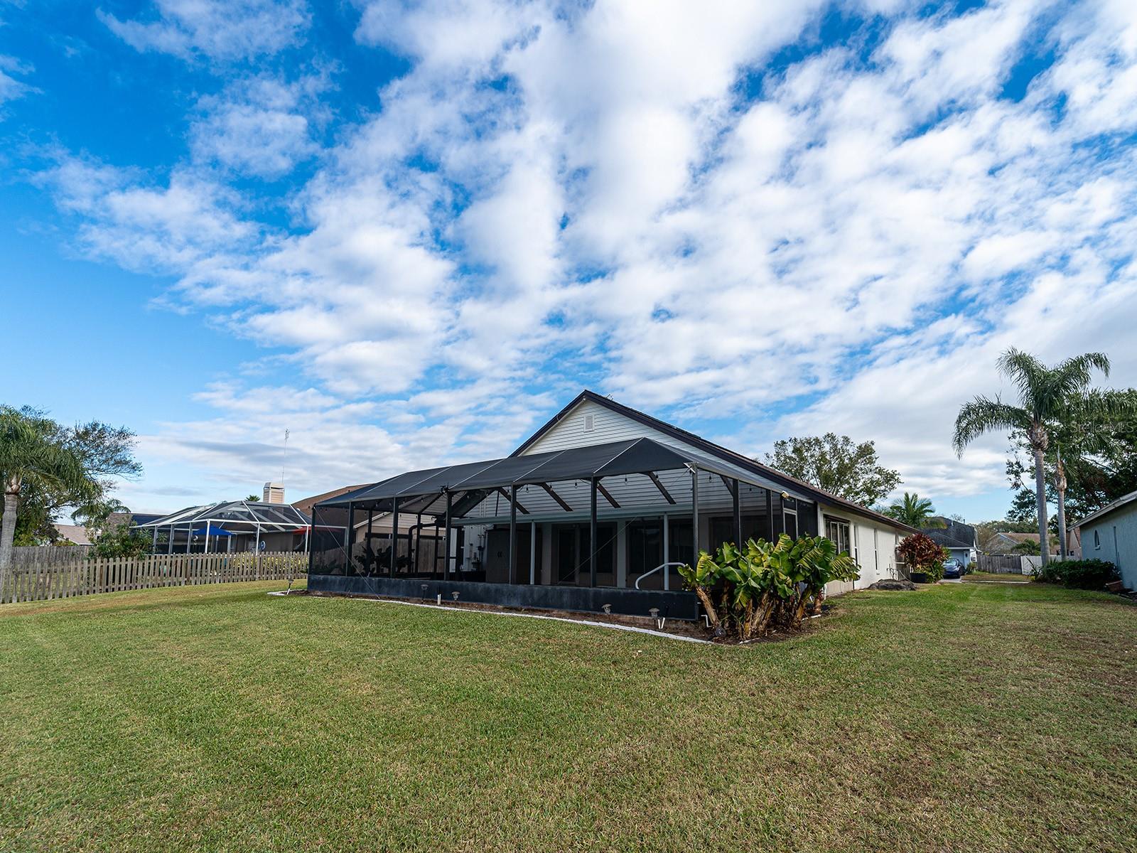 1515 LIONS CLUB DR, BRANDON, FL, 33511