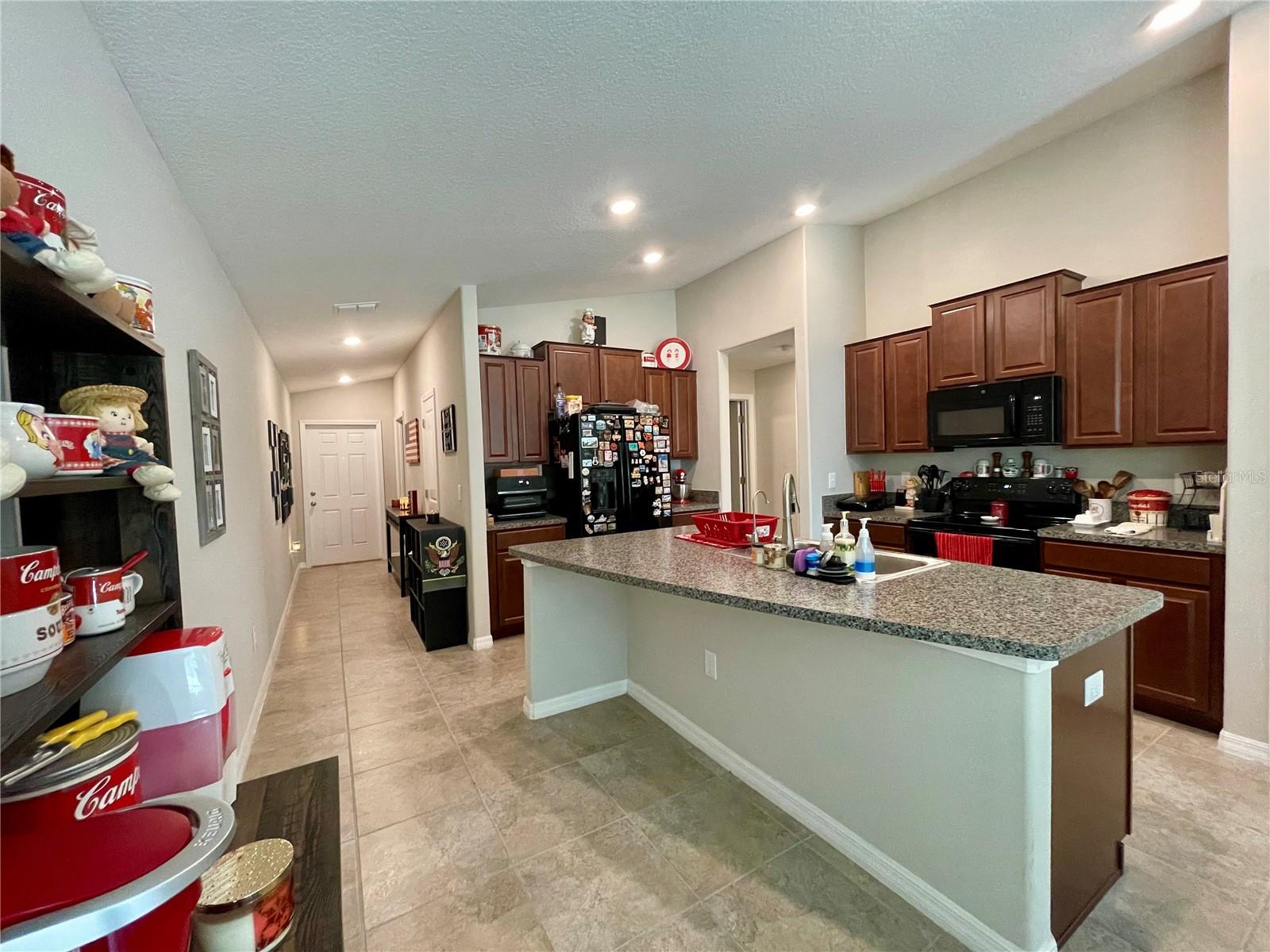 4238 UNBRIDLED SONG DR, SUN CITY CENTER, FL, 33573