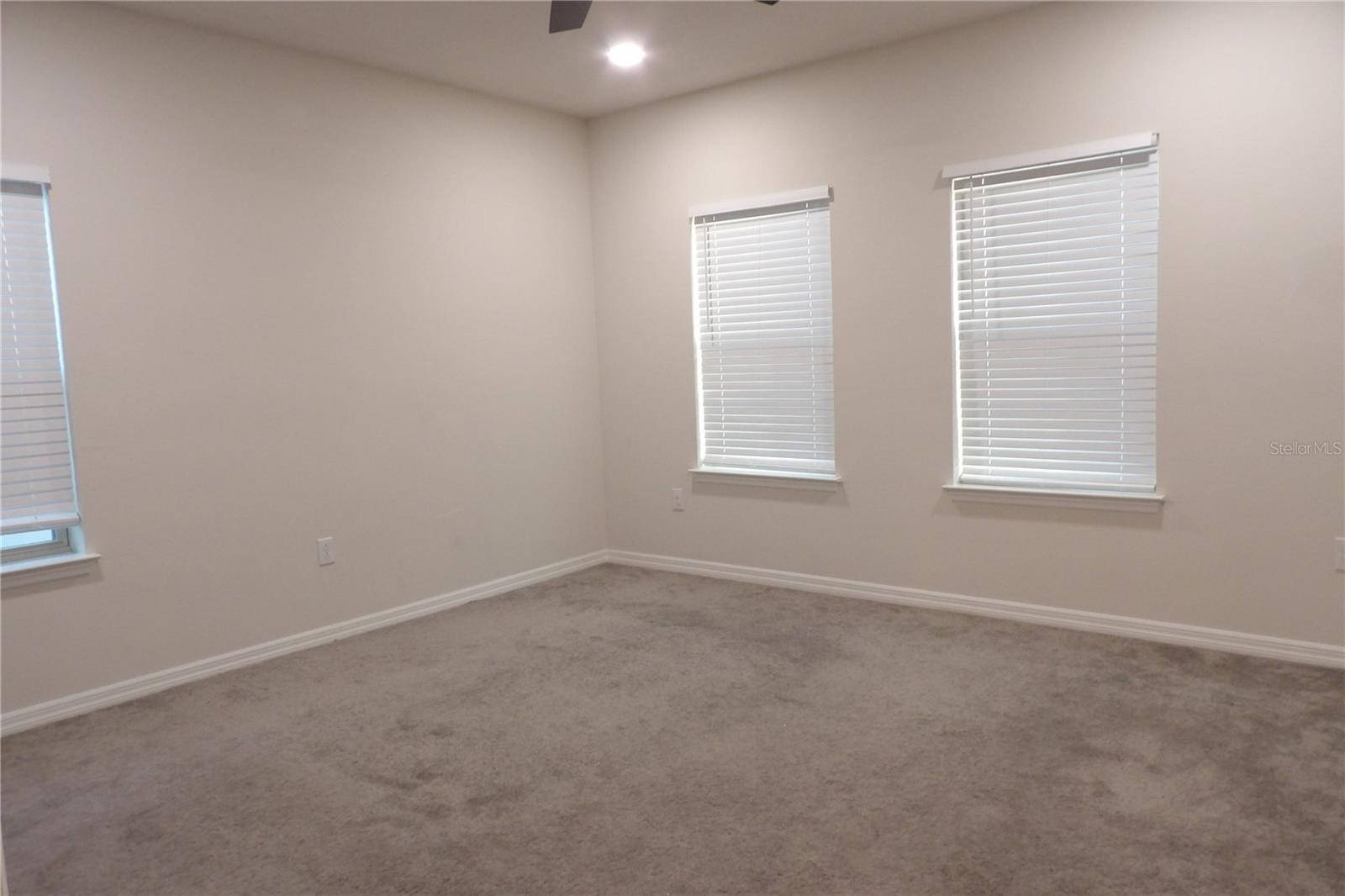 10844 ROLLING MOSS RD, TAMPA, FL, 33647