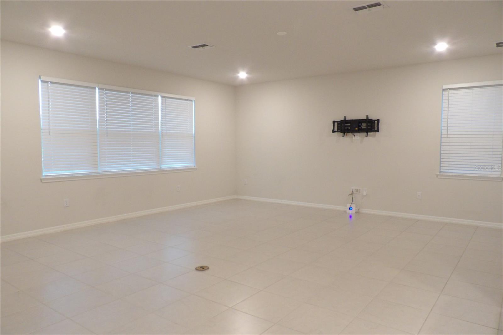 10844 ROLLING MOSS RD, TAMPA, FL, 33647