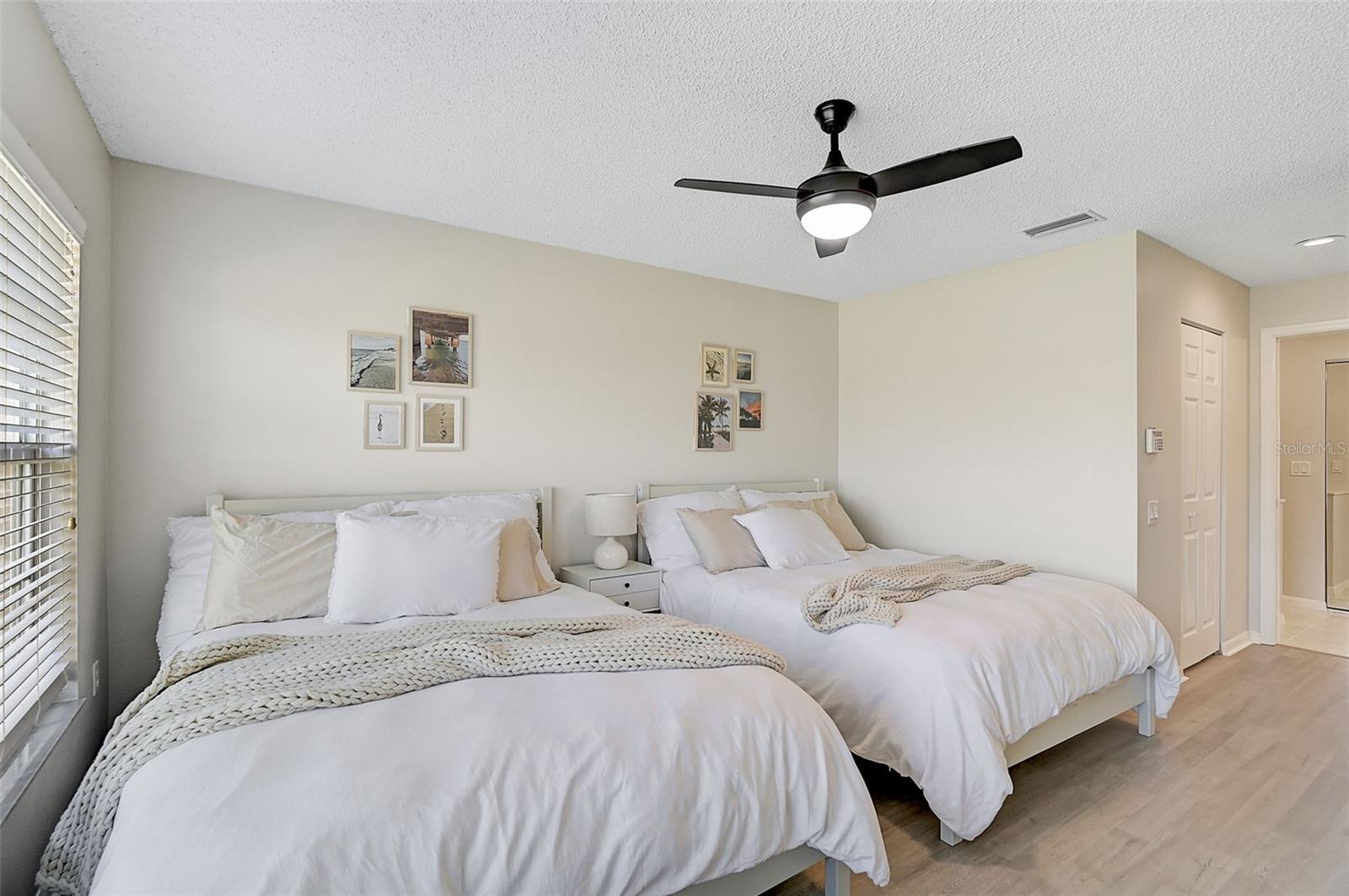 4206 CADDIE DR E #202, BRADENTON, FL, 34203