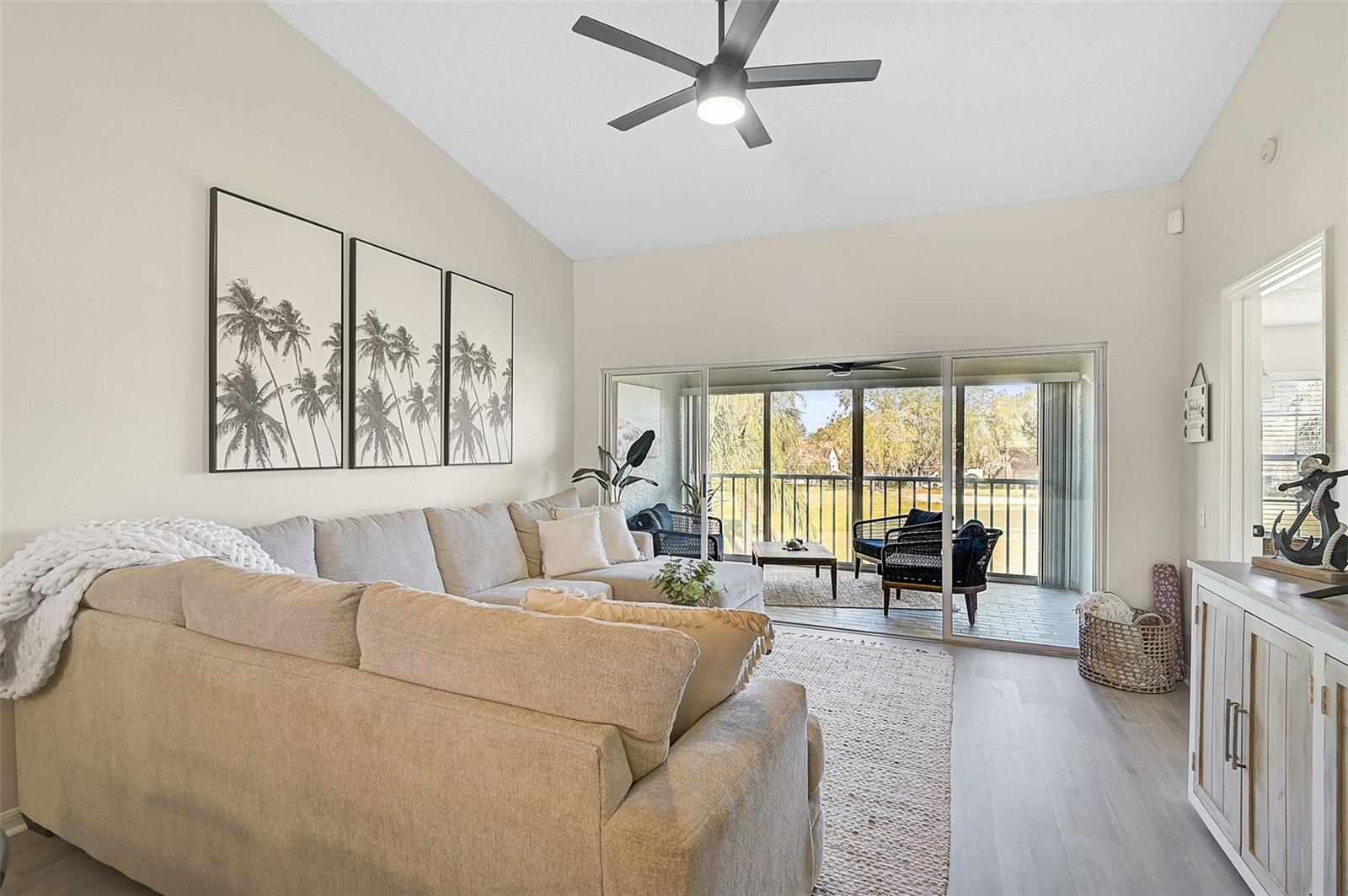 4206 CADDIE DR E #202, BRADENTON, FL, 34203