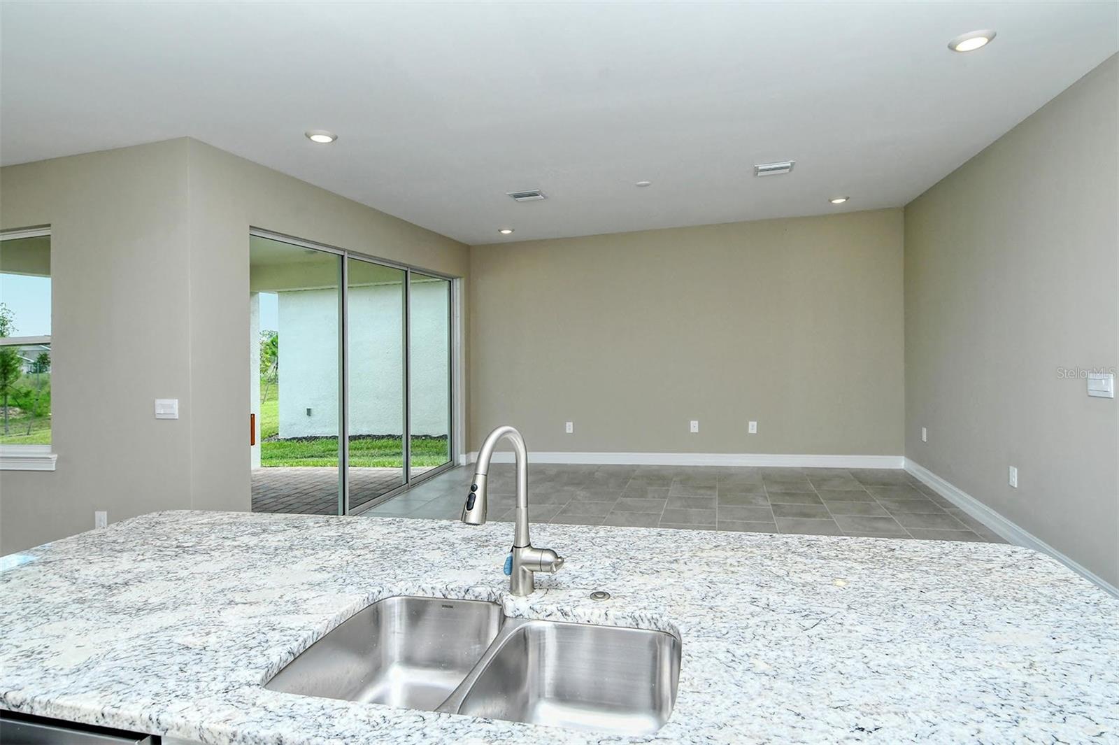 16083 POPLAR HILL LN, PORT CHARLOTTE, FL, 33953