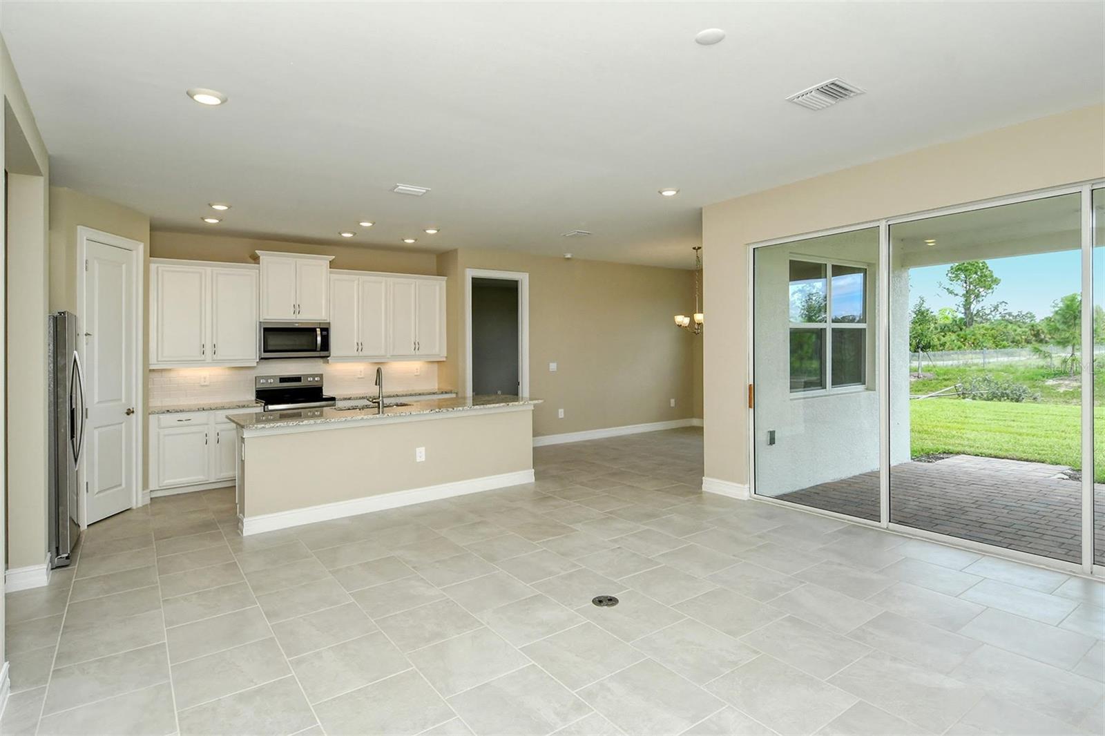 16083 POPLAR HILL LN, PORT CHARLOTTE, FL, 33953