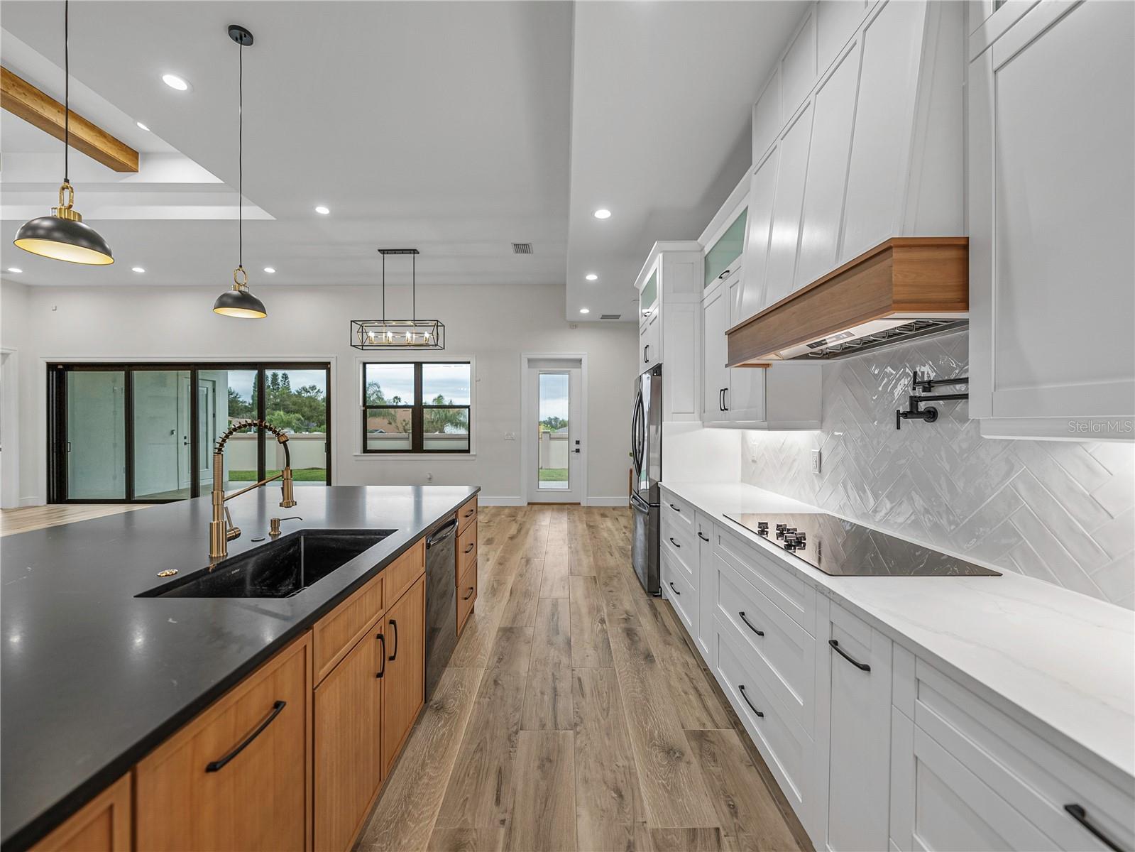 2728 SUNRISE LANDING LN, LAKELAND, FL, 33812