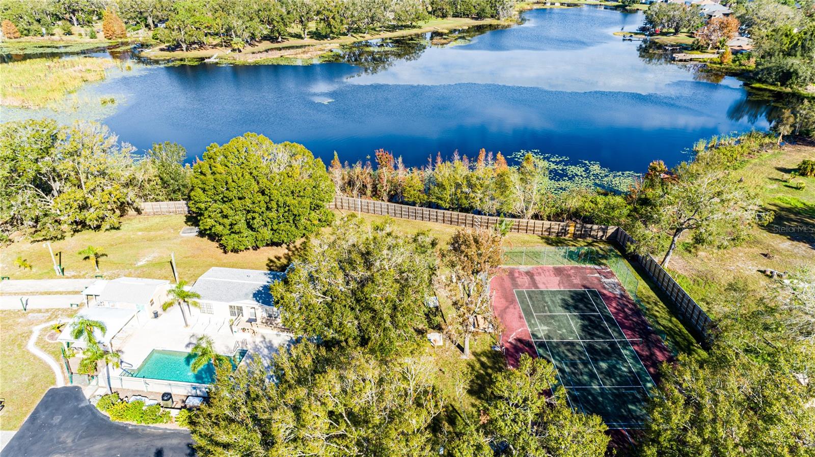2103 LAKE LINDA CIR, LUTZ, FL, 33558