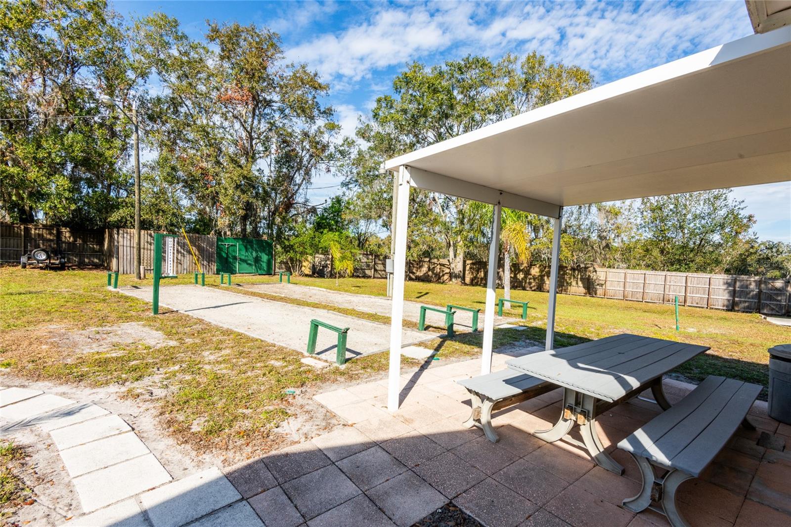 2103 LAKE LINDA CIR, LUTZ, FL, 33558