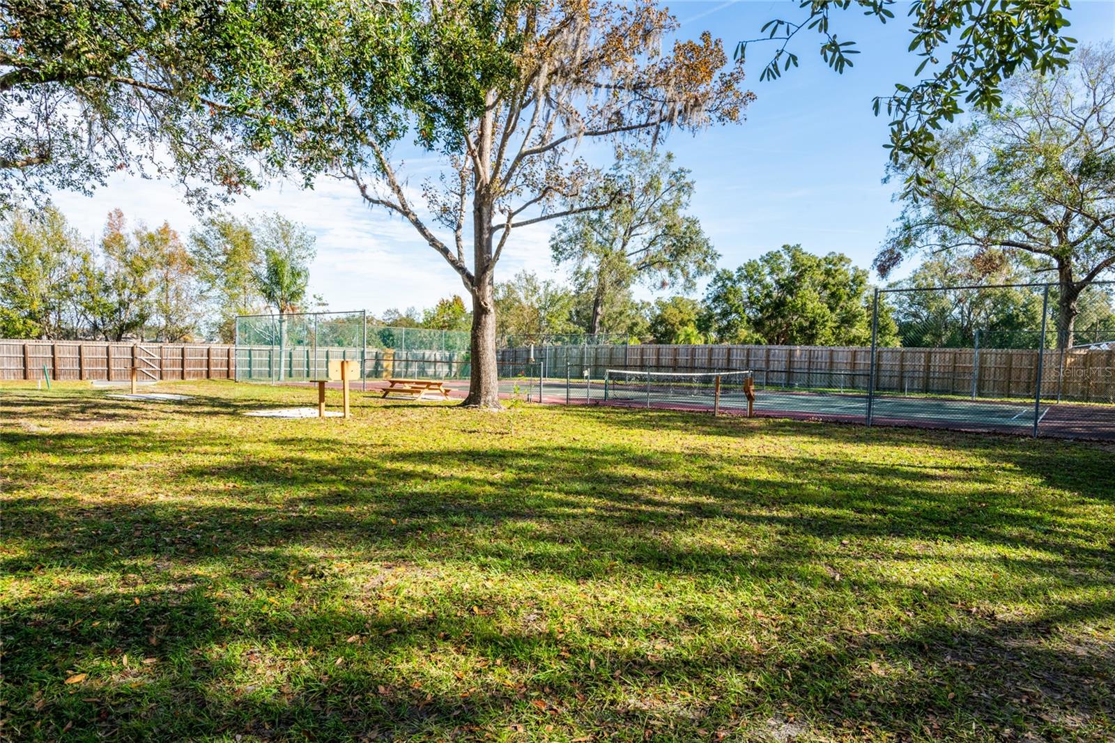 2103 LAKE LINDA CIR, LUTZ, FL, 33558
