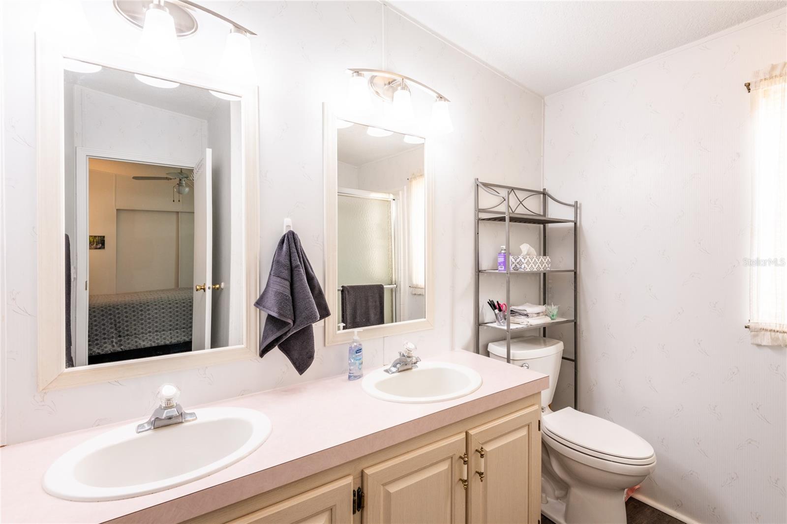 2103 LAKE LINDA CIR, LUTZ, FL, 33558