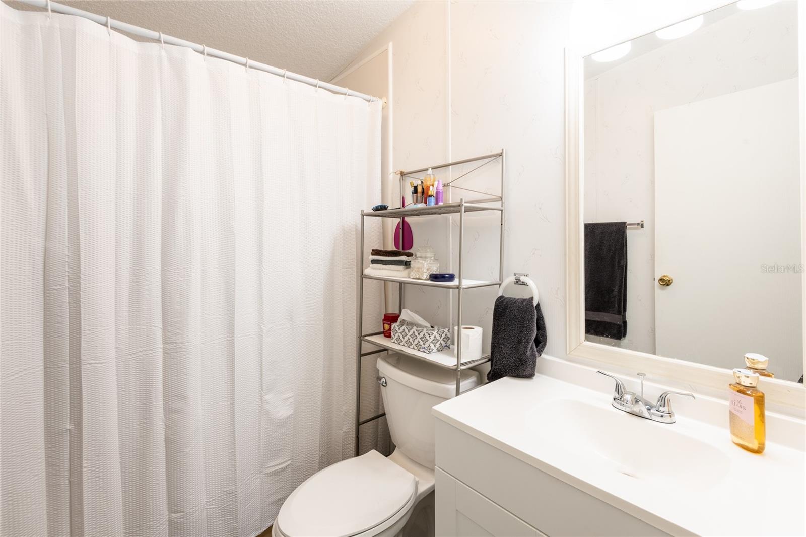 2103 LAKE LINDA CIR, LUTZ, FL, 33558