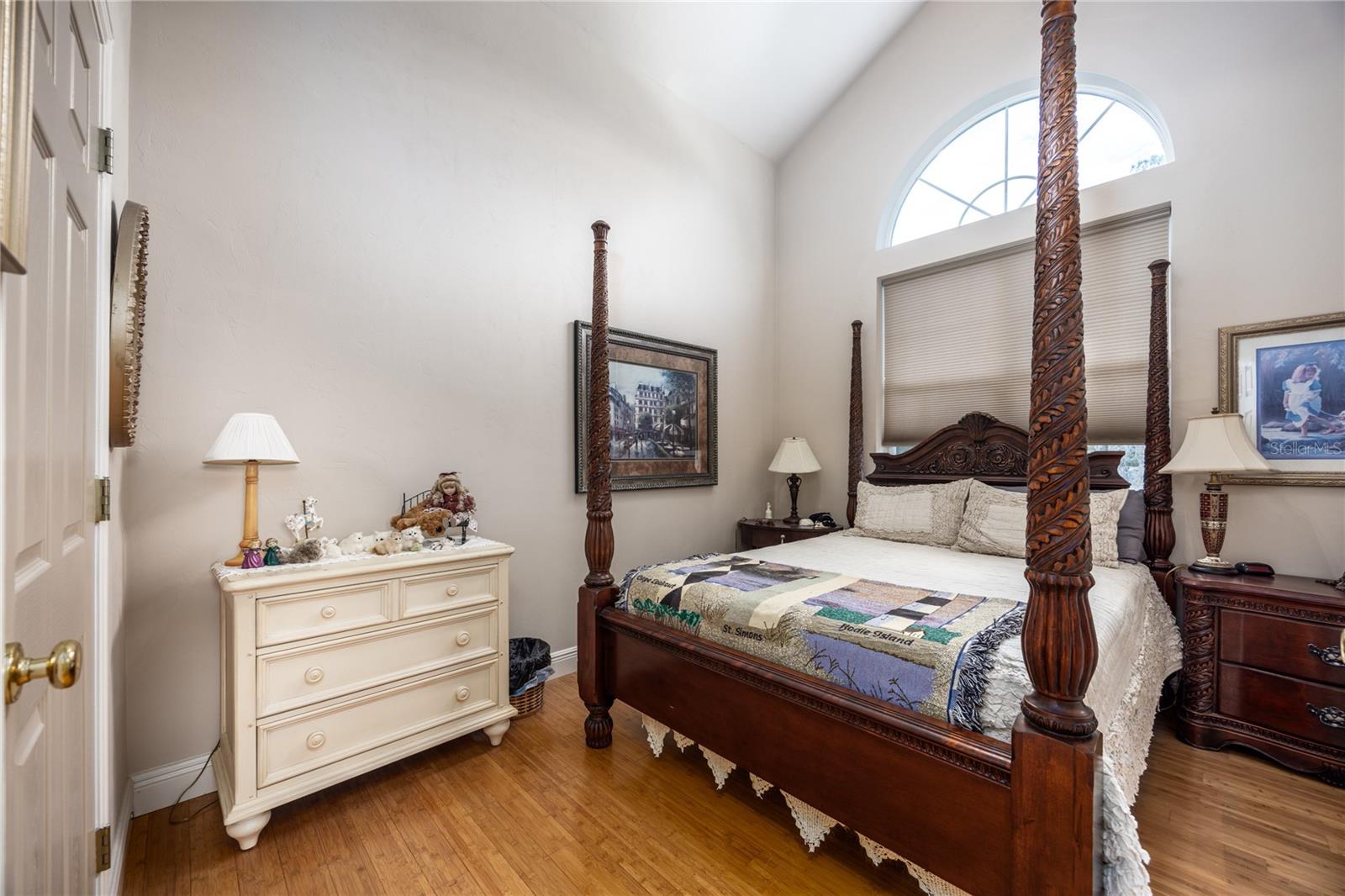 221 RILEY LAKE DR, HAWTHORNE, FL, 32640